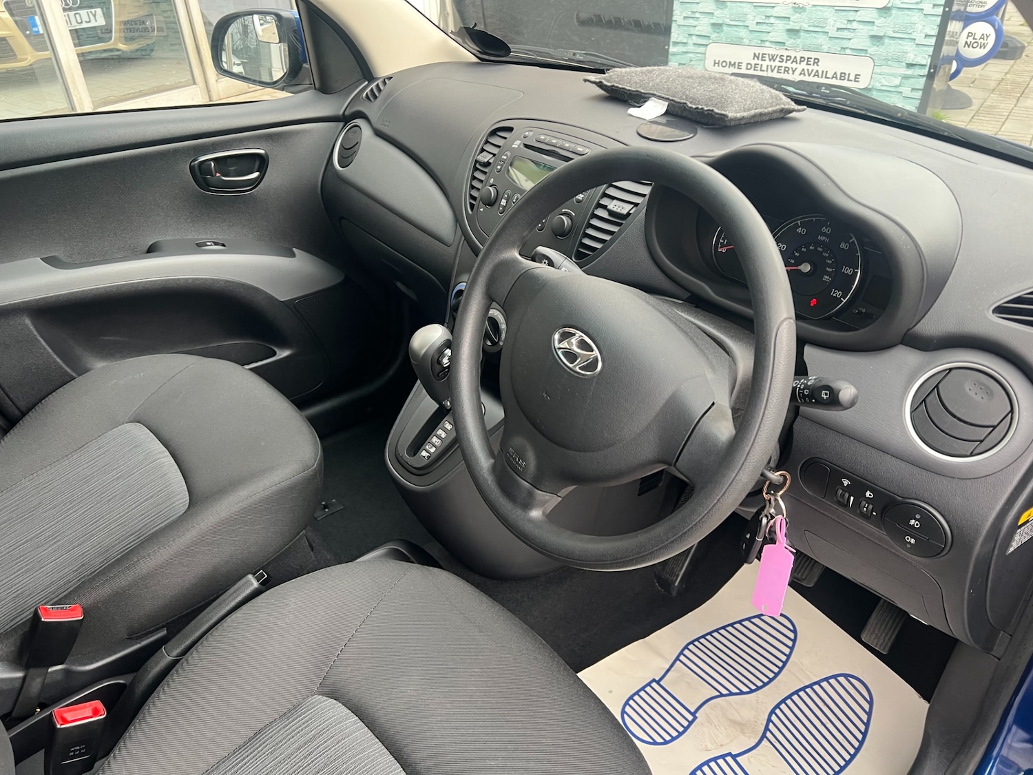 Used Hyundai i10 2013 for sale - 77459773: Photo 15