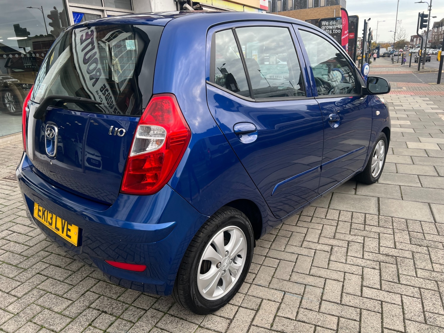 Used Hyundai i10 2013 for sale - 77459773: Photo 2