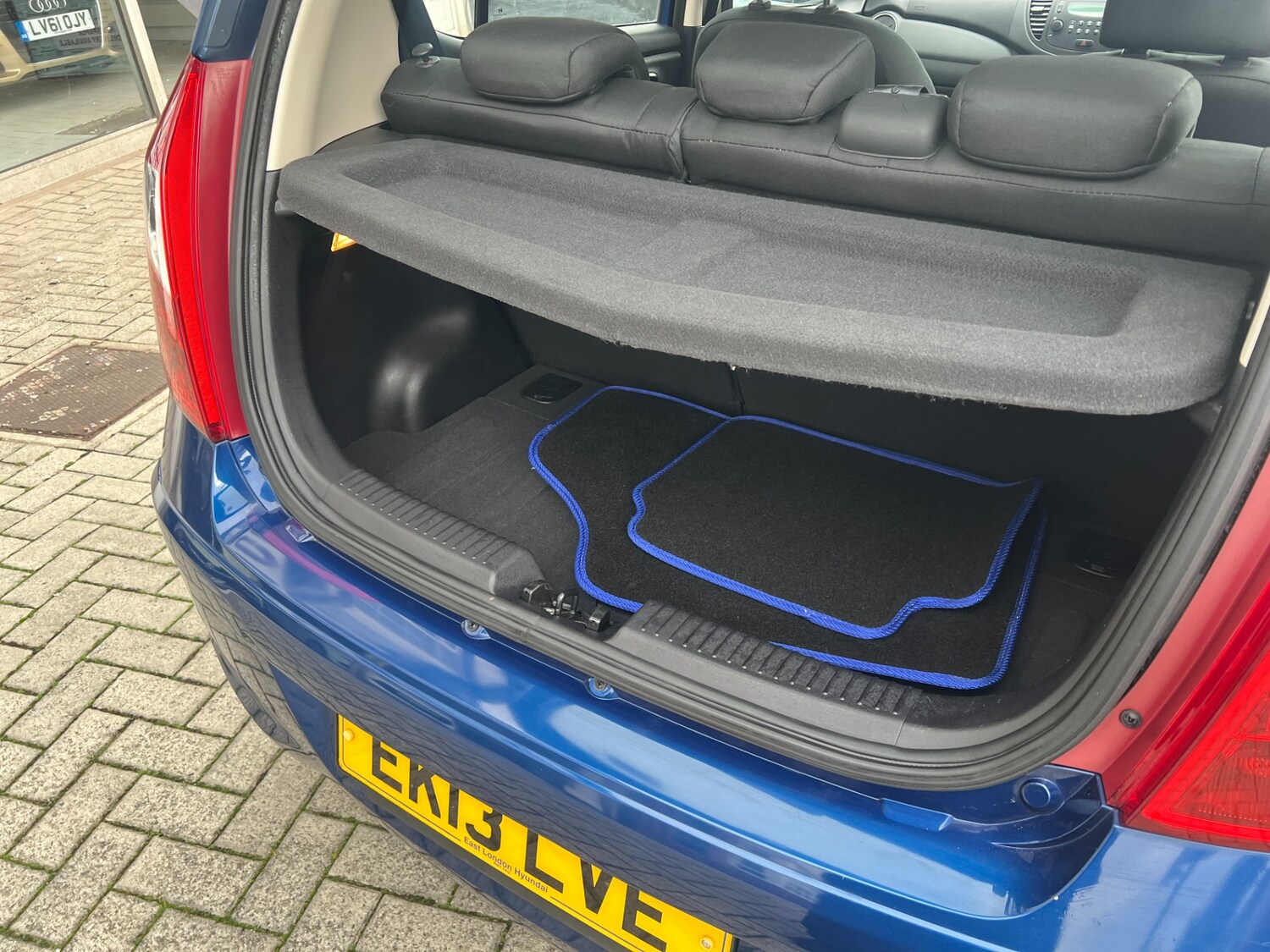 Used Hyundai i10 2013 for sale - 77459773: Photo 30