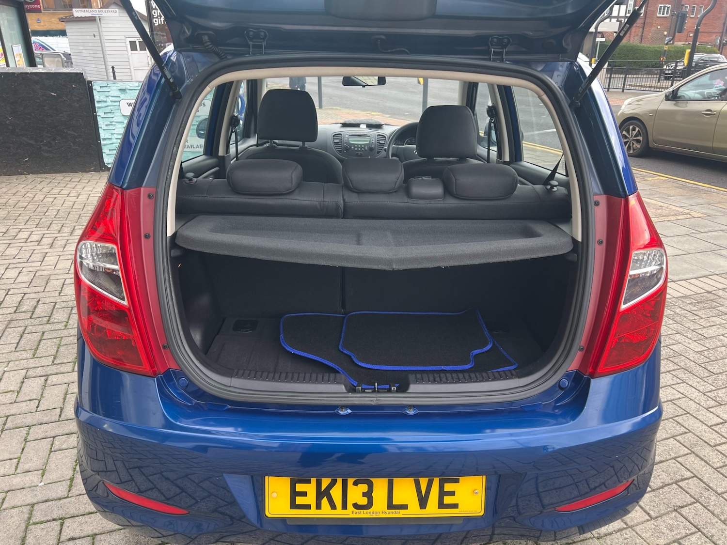 Used Hyundai i10 2013 for sale - 77459773: Photo 31