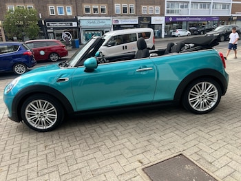 Used MINI Convertible 2018 for sale - 79580885: Photo