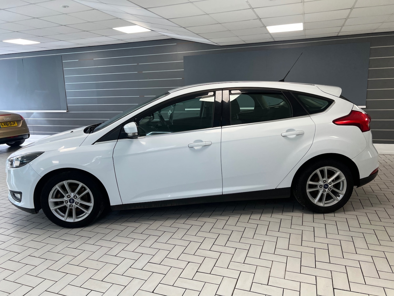 Used Ford Focus 2015 for sale - 77579499: Photo 3