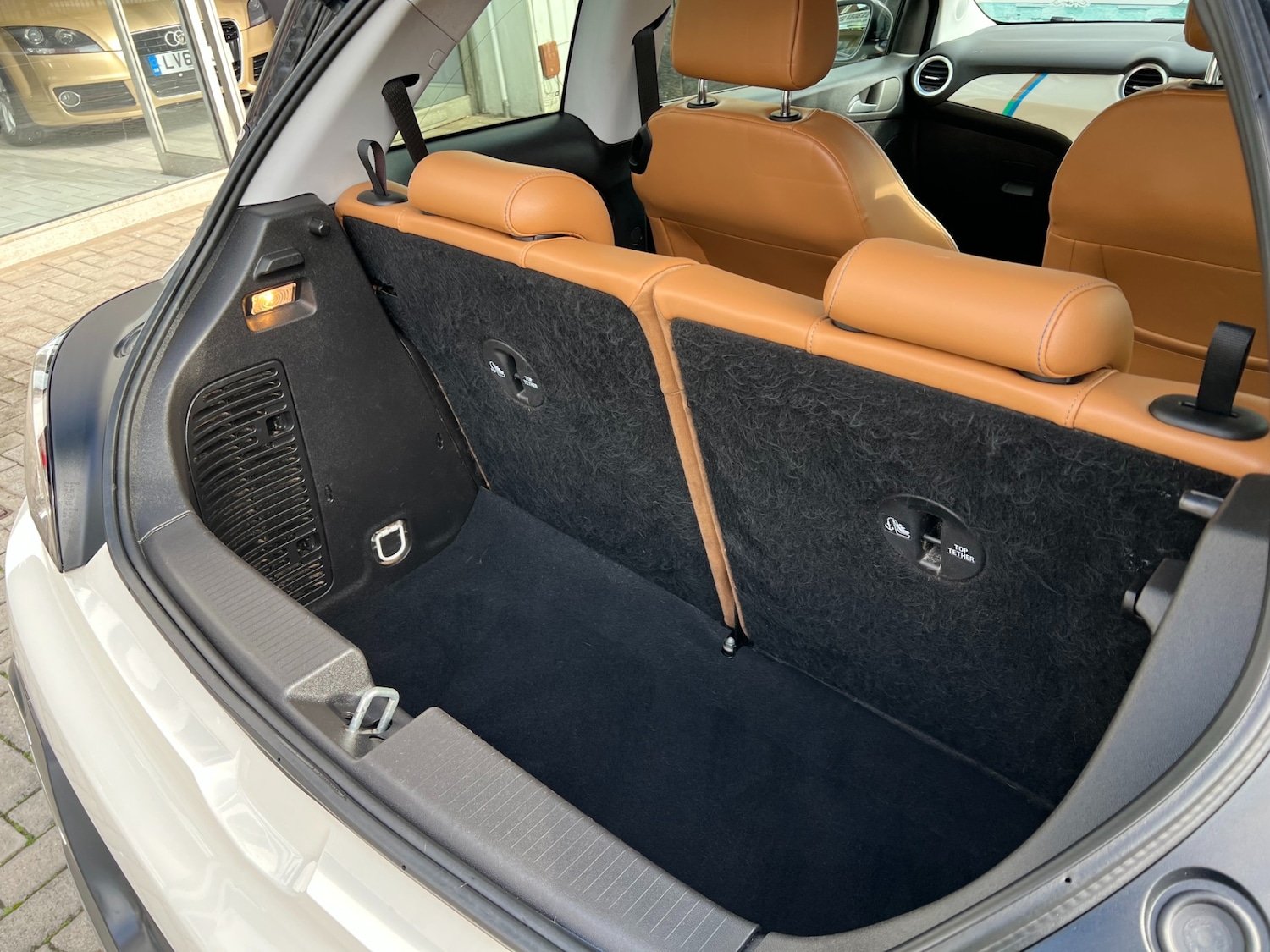 Used Vauxhall ADAM 2014 for sale - 77459988: Photo 15