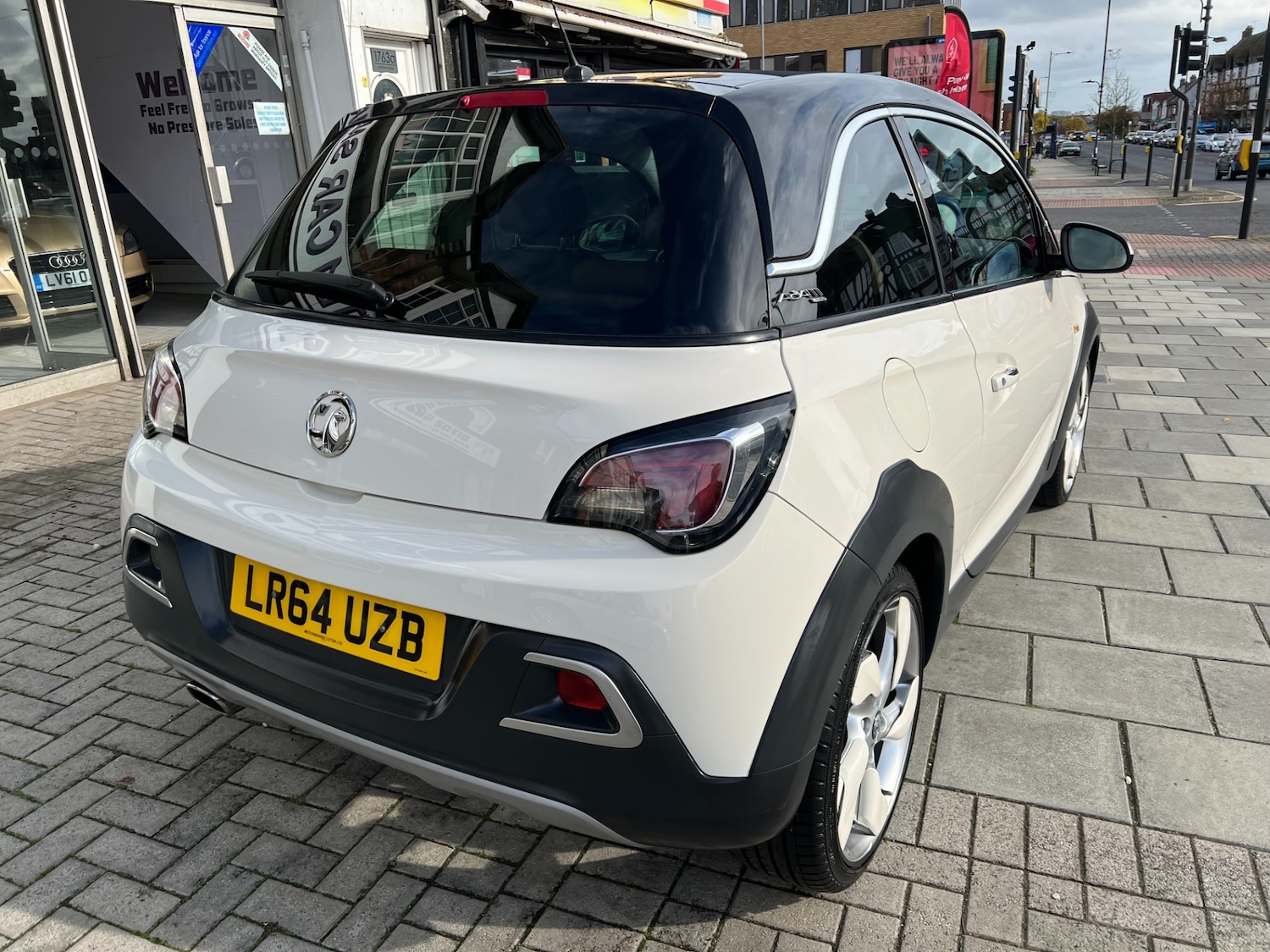 Used Vauxhall ADAM 2014 for sale - 77459988: Photo 5