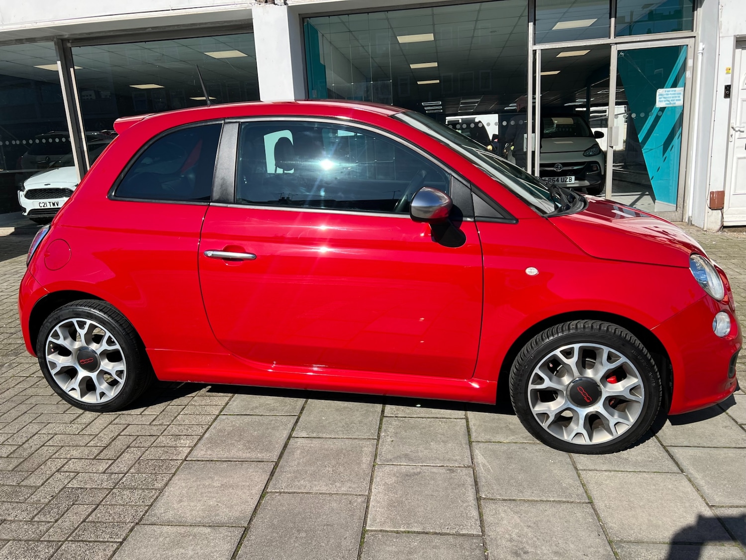 Used Fiat 500 2015 for sale - 77933949: Photo 2