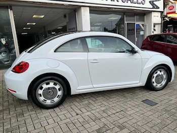 Used Volkswagen Beetle 2014 for sale - 77460392: Photo