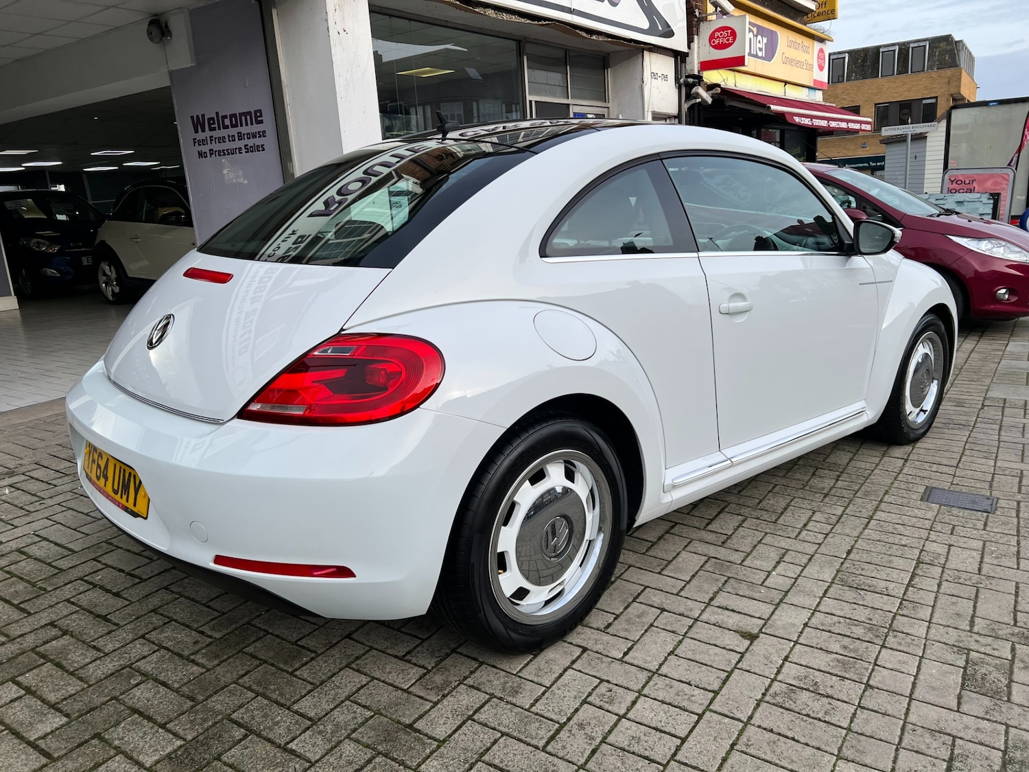 Used Volkswagen Beetle 2014 for sale - 77460392: Photo 3