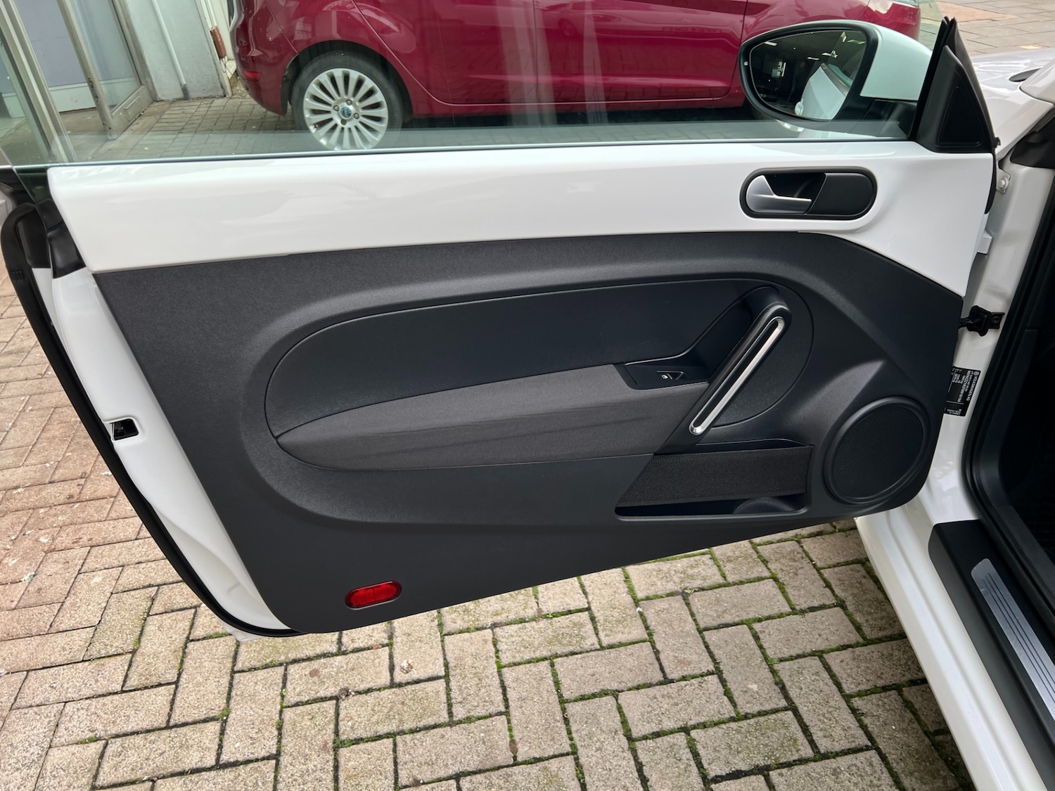 Used Volkswagen Beetle 2014 for sale - 77460392: Photo 39