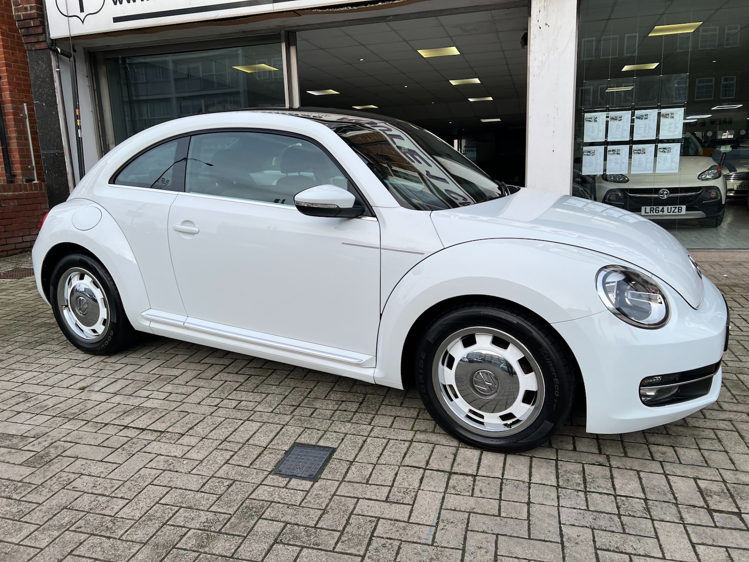 Used Volkswagen Beetle 2014 for sale - 77460392: Photo 45