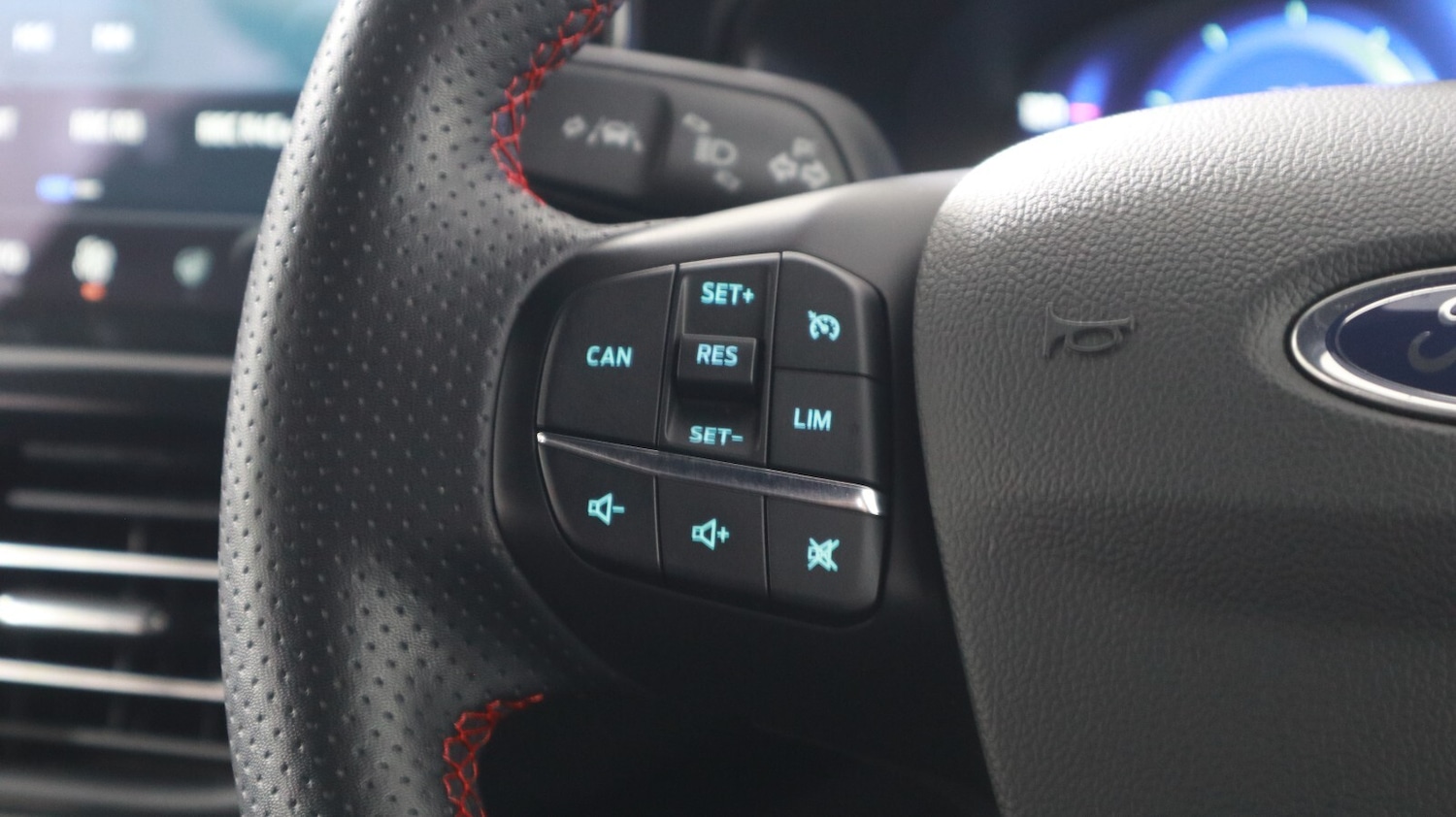 Used Ford Focus 2022 for sale - 76818399: Photo 27