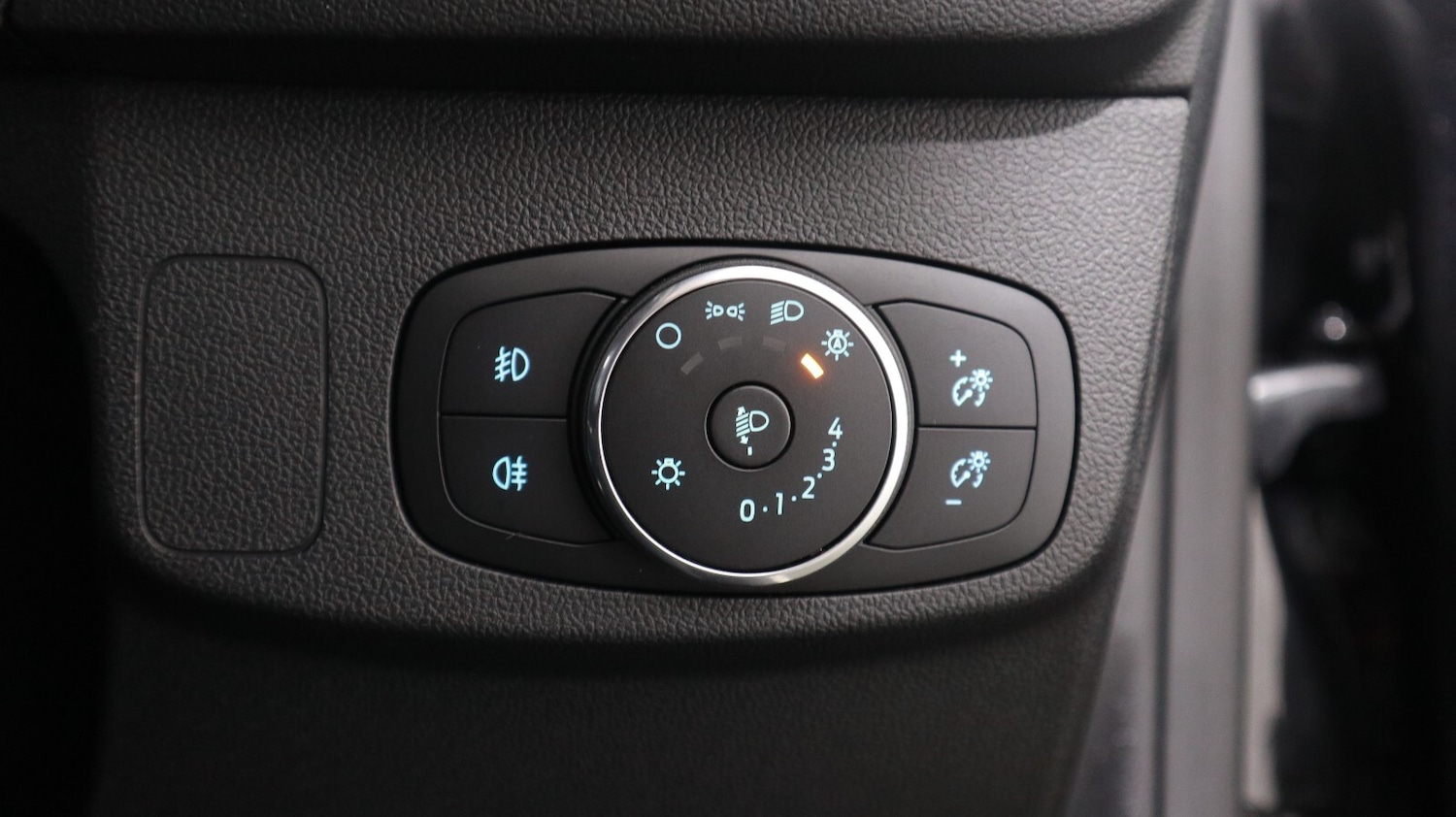 Used Ford Focus 2022 for sale - 76818399: Photo 35