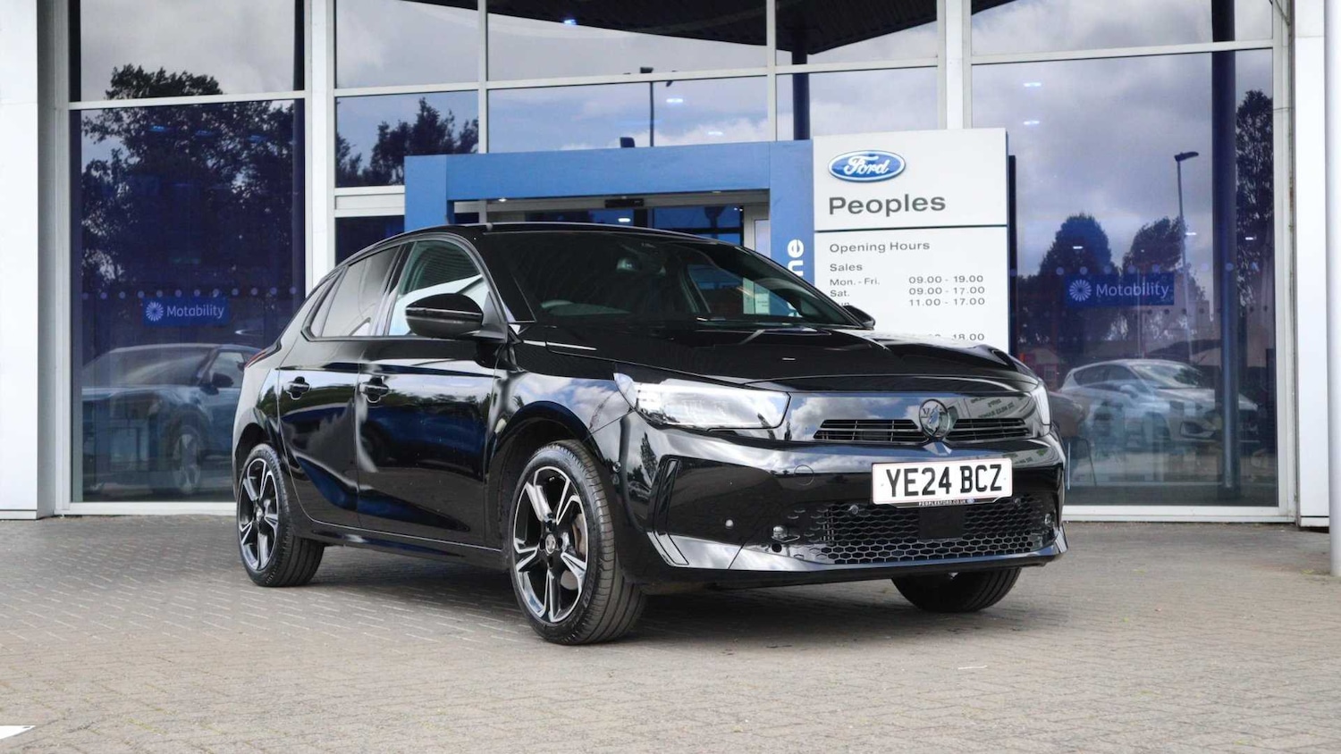 Used Vauxhall Corsa 2024 for sale - 76818339: Photo 1