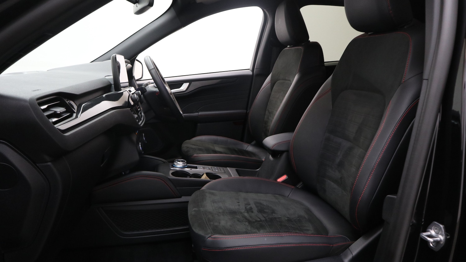 Used Ford Kuga 2023 for sale - 76818436: Photo 27