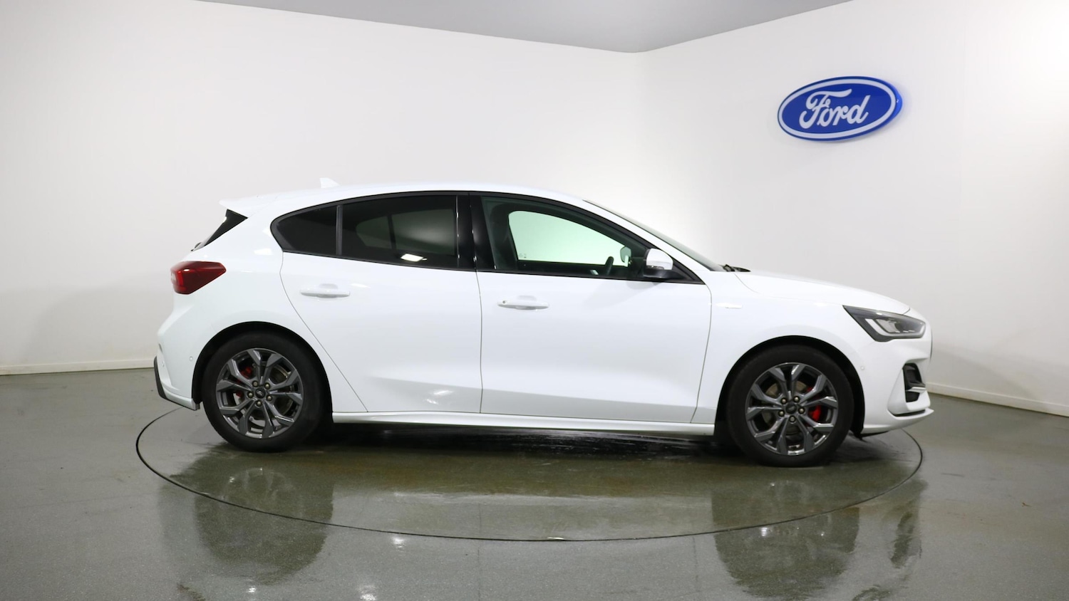 Used Ford Focus 2023 for sale - 76834768: Photo 10