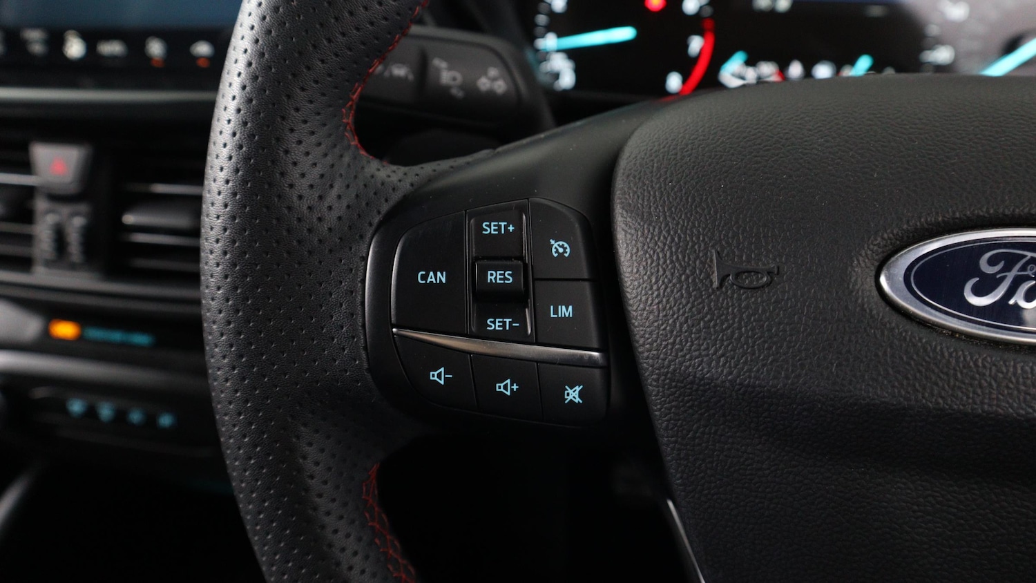 Used Ford Focus 2023 for sale - 76834768: Photo 28