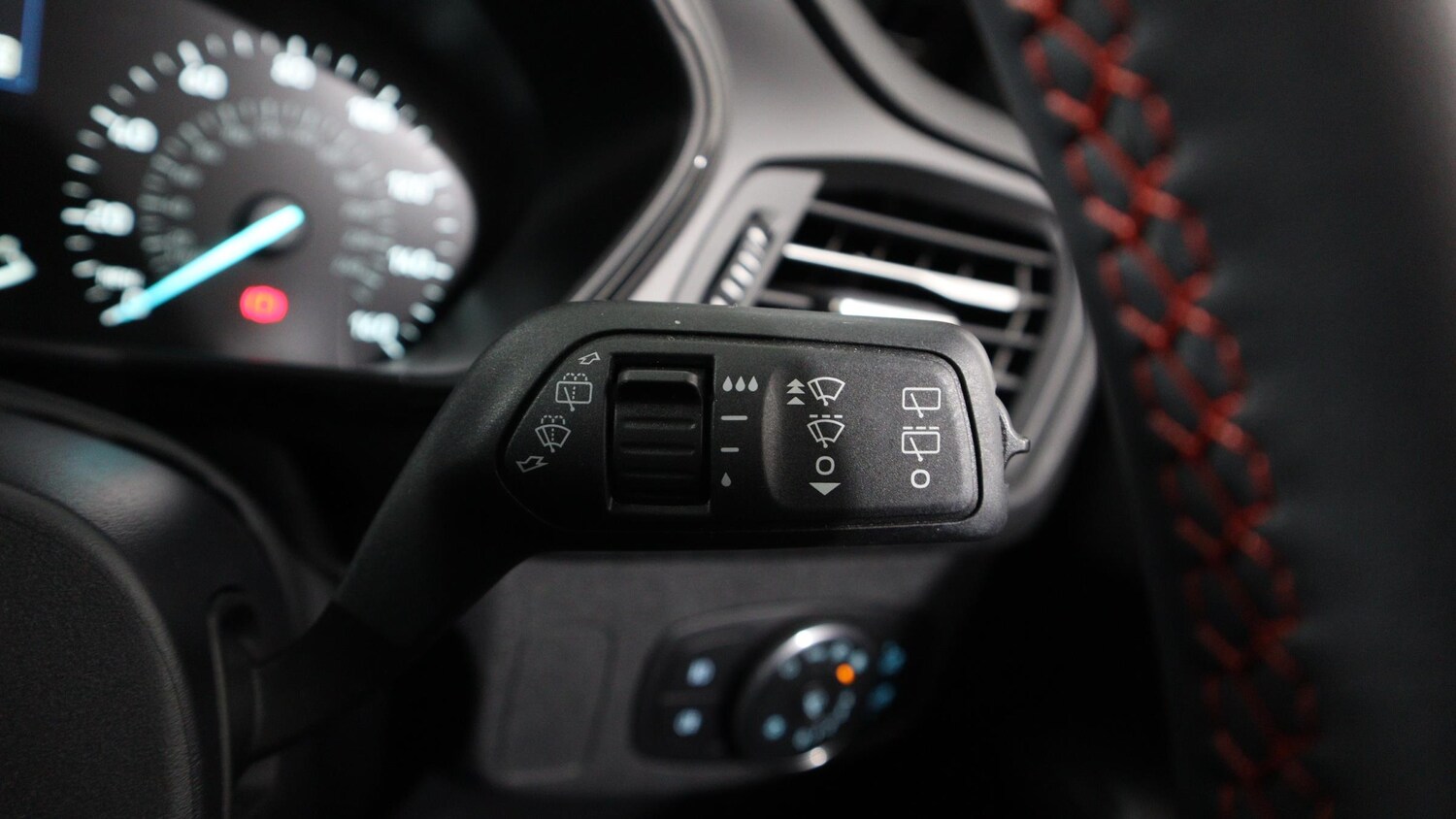 Used Ford Focus 2023 for sale - 76834768: Photo 31