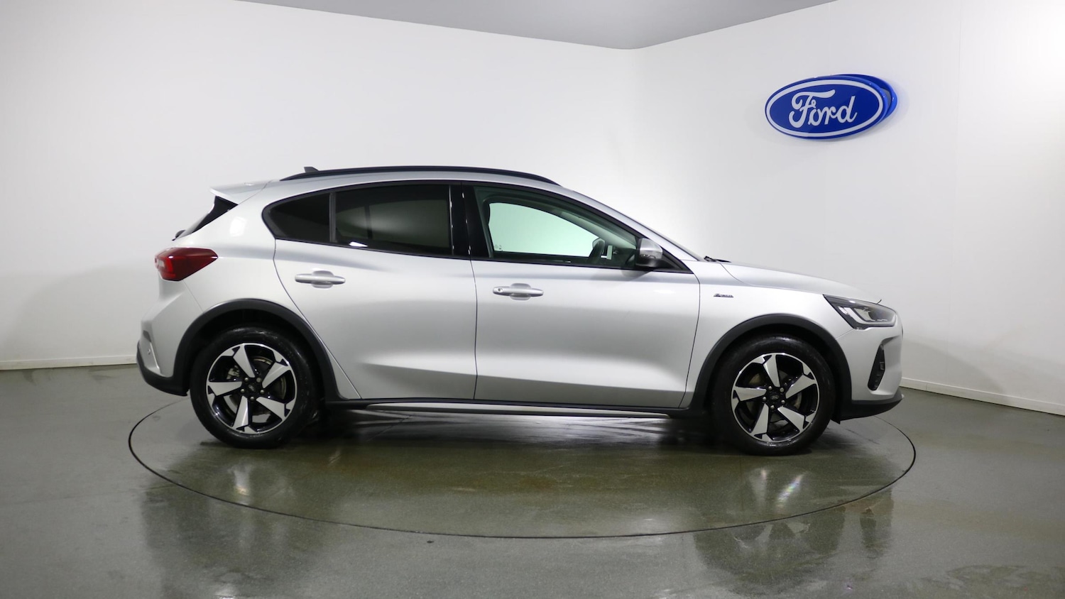 Used Ford Focus 2023 for sale - 76818358: Photo 10