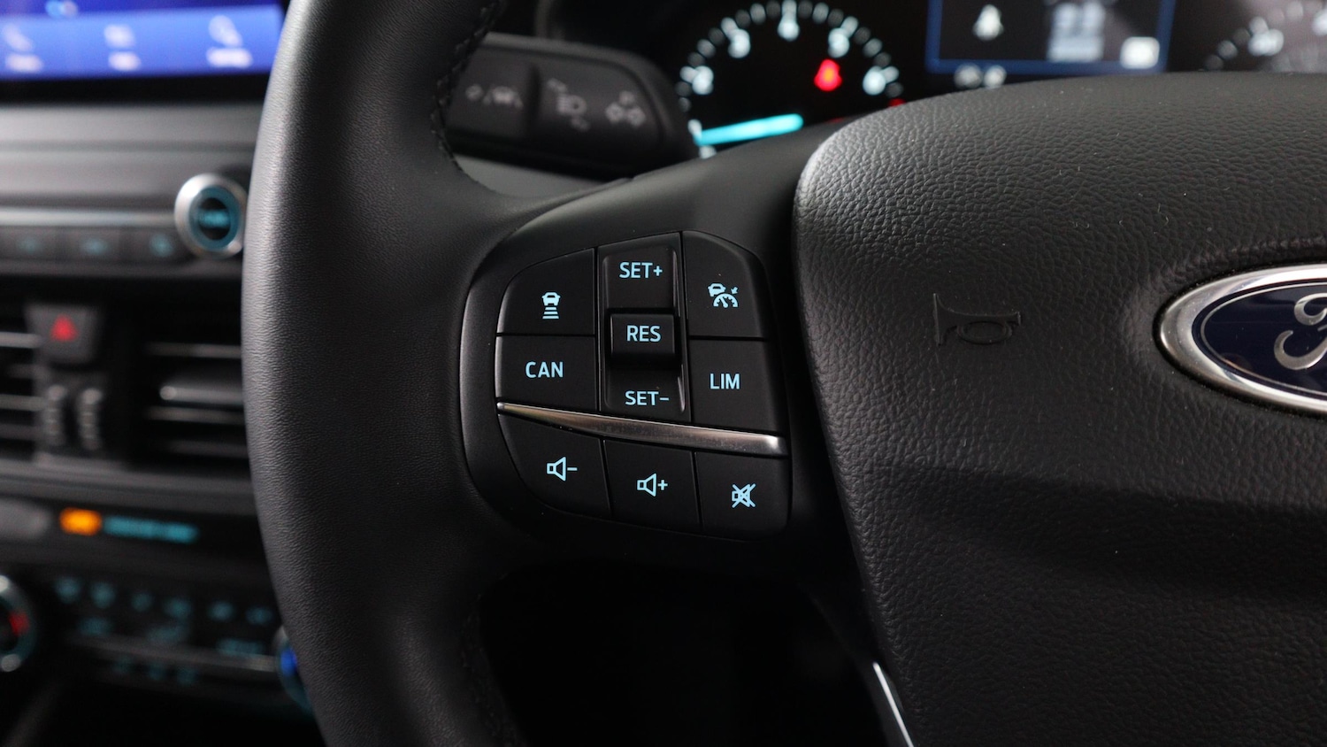 Used Ford Focus 2023 for sale - 76818358: Photo 28