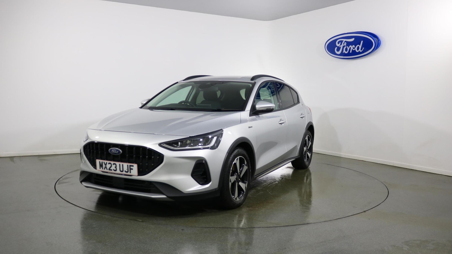 Used Ford Focus 2023 for sale - 76818358: Photo 3