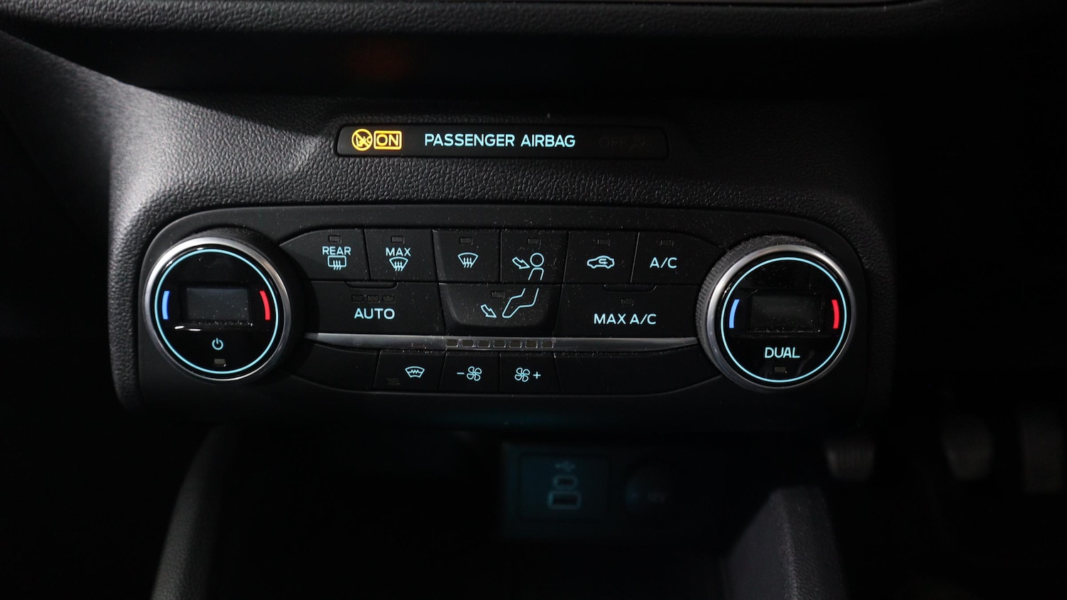 Used Ford Focus 2023 for sale - 76818358: Photo 34