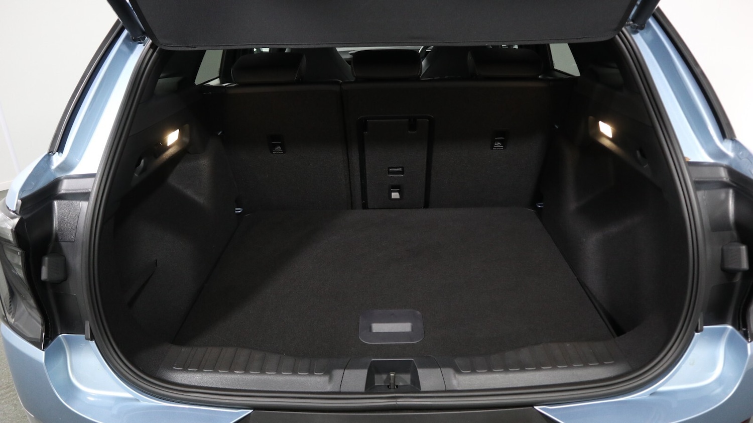 Used Ford Explorer 2024 for sale - 77111357: Photo 10