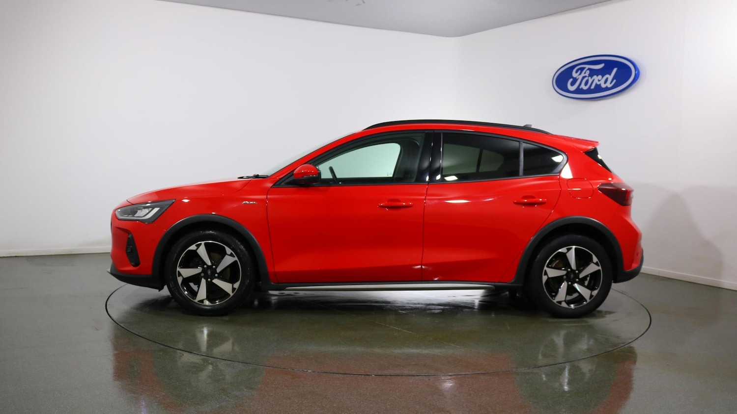 Used Ford Focus 2023 for sale - 76818355: Photo 9