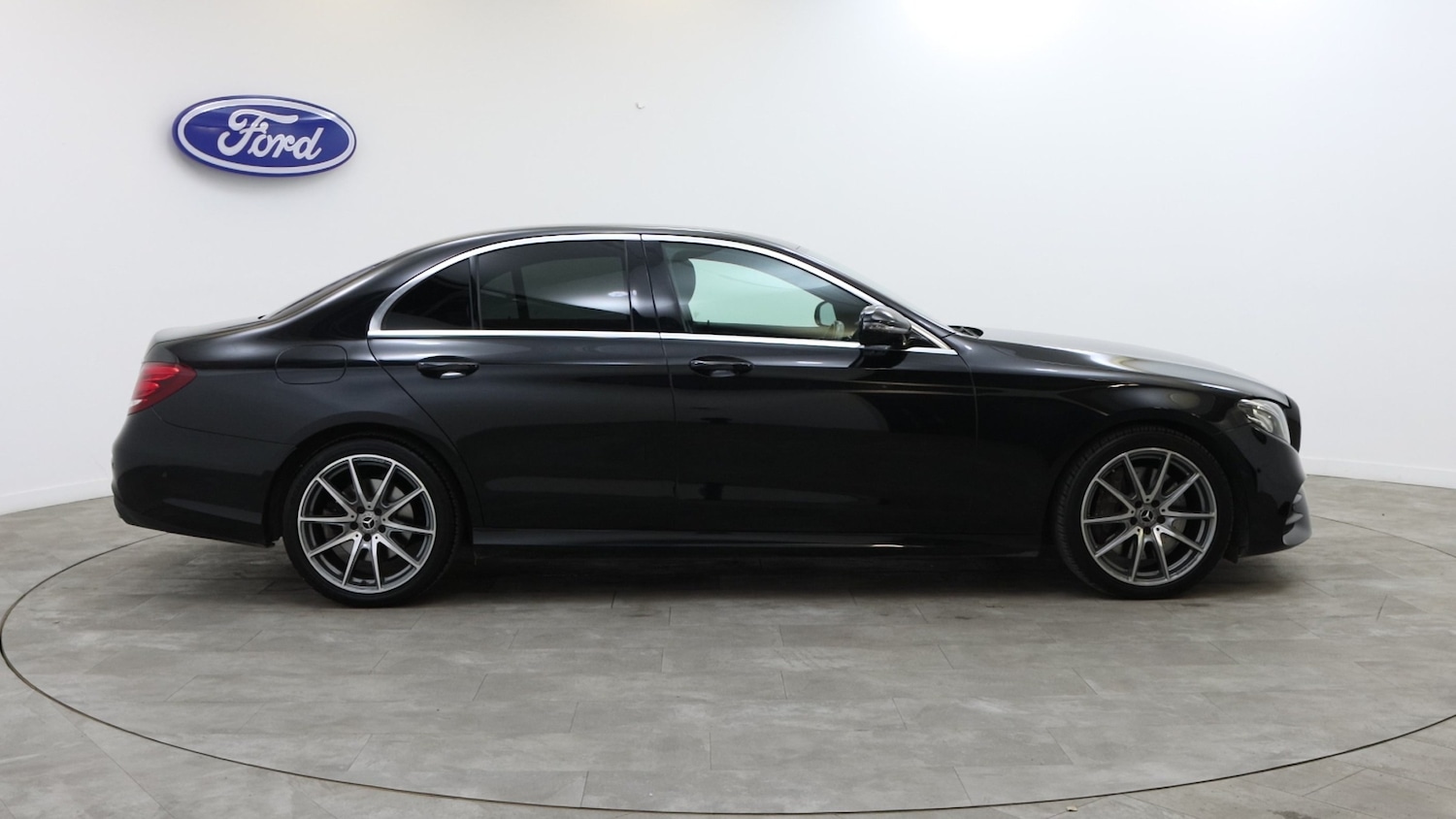 Used Mercedes-Benz E Class 2020 for sale - 77281016: Photo 6