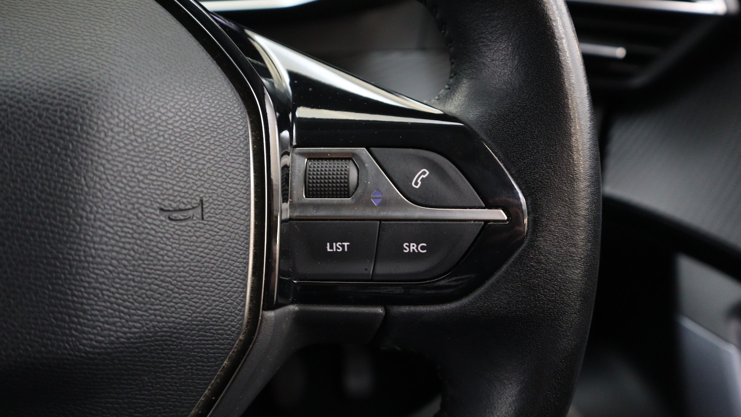 Used Peugeot 2008 2020 for sale - 76818408: Photo 29