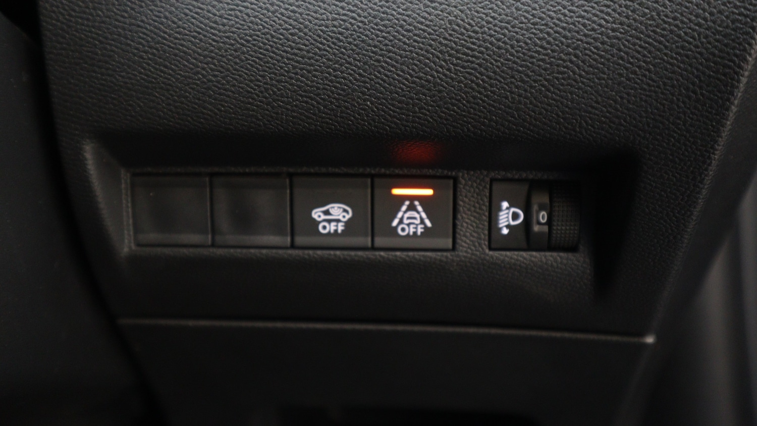 Used Peugeot 2008 2020 for sale - 76818408: Photo 38