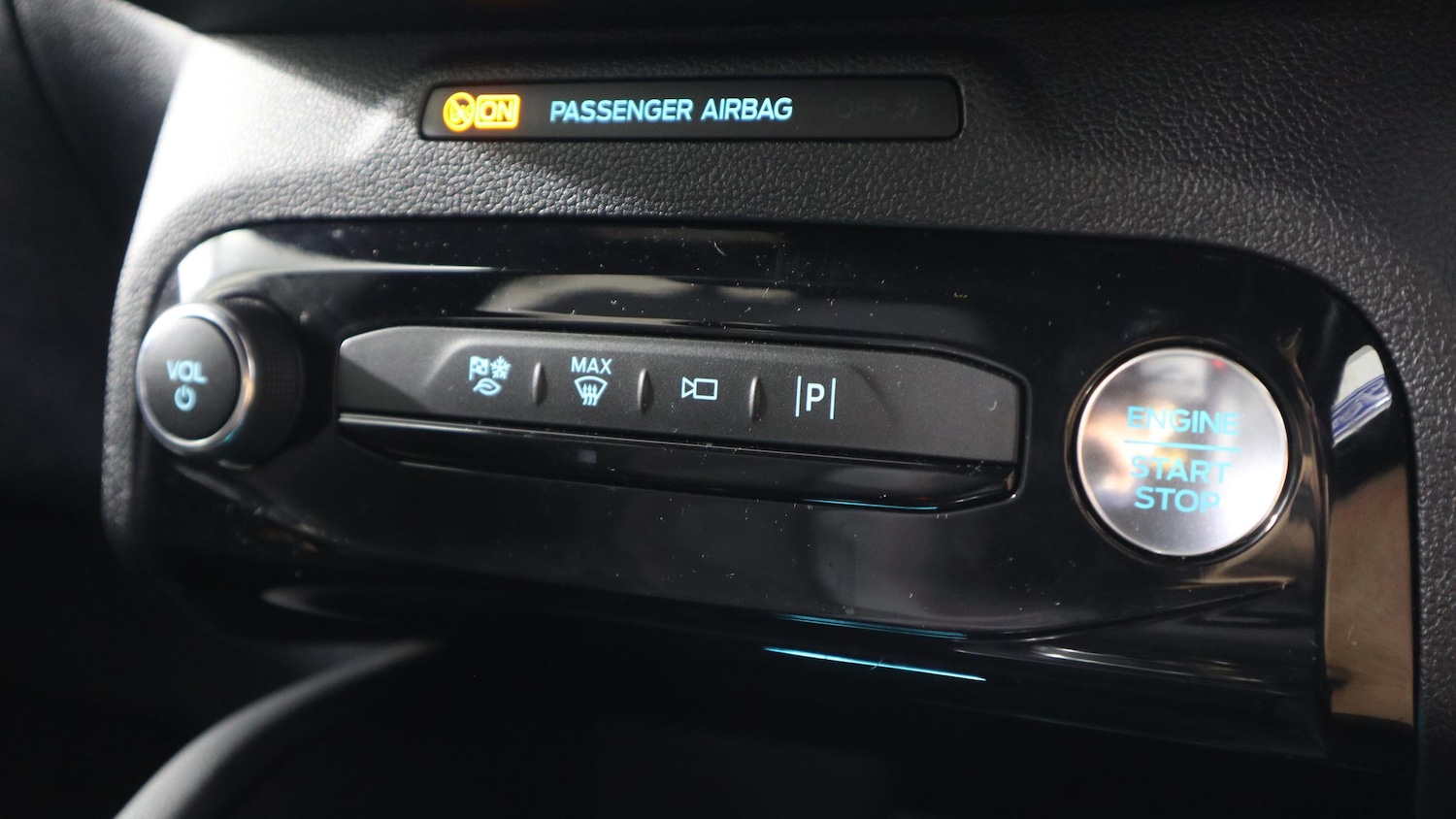 Used Ford Kuga 2025 for sale - 77942114: Photo 37