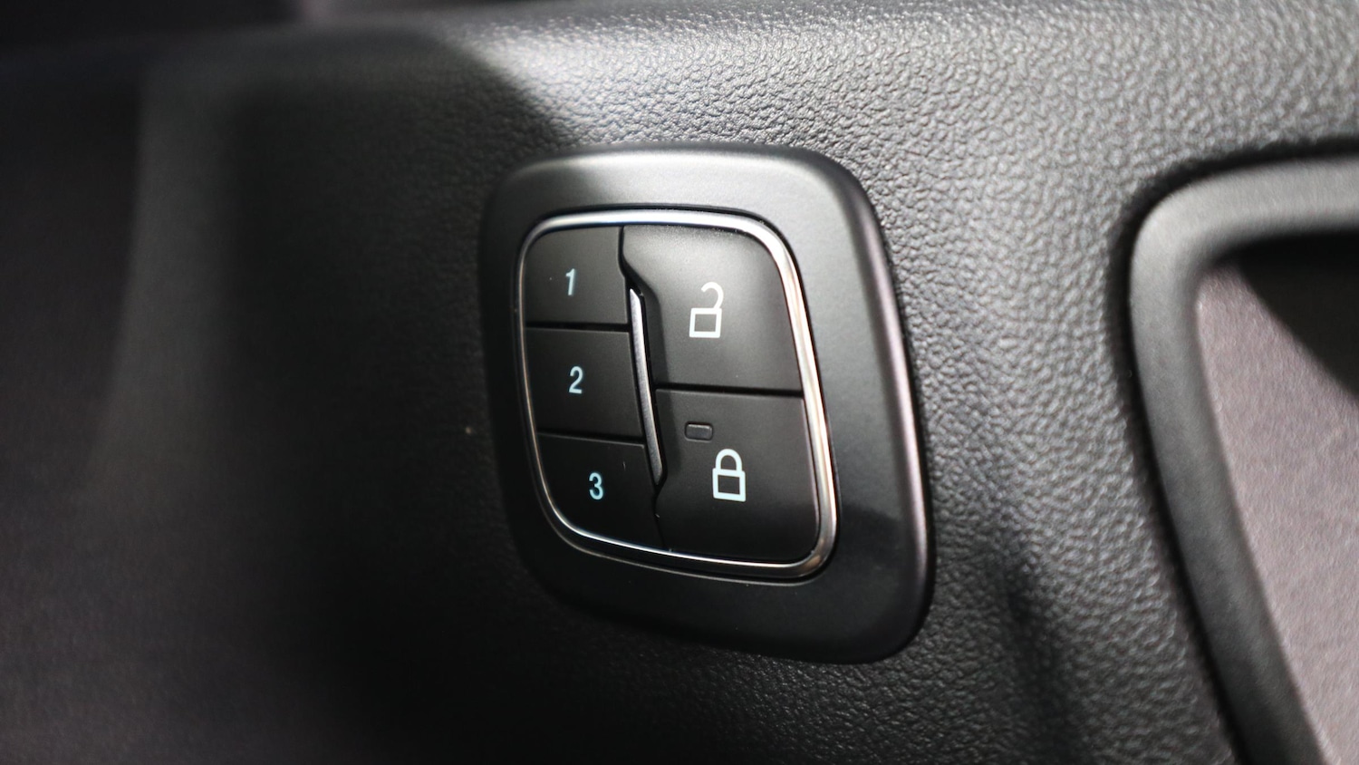 Used Ford Kuga 2025 for sale - 77942114: Photo 42