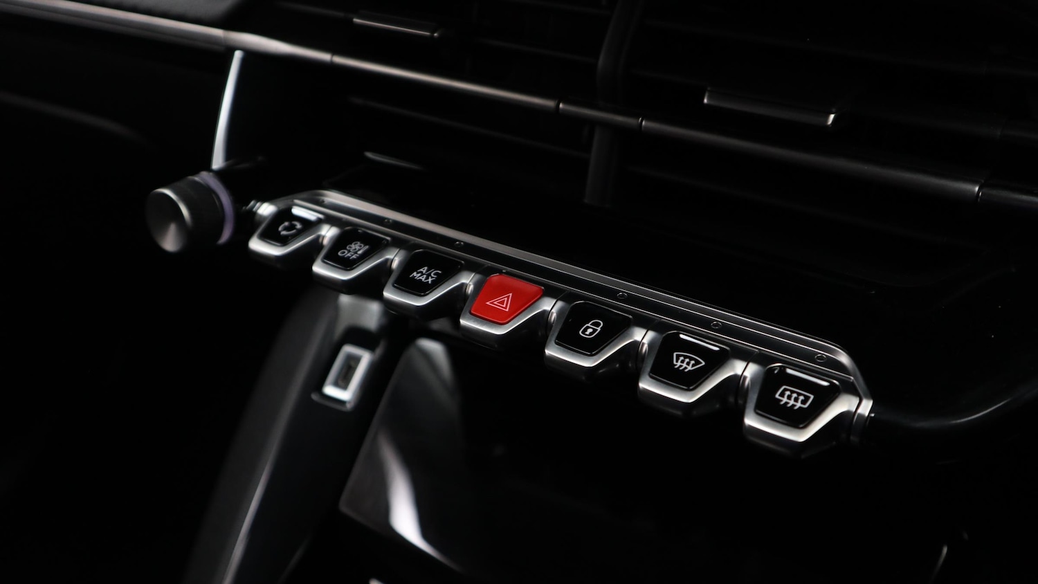 Used Peugeot 208 2023 for sale - 76818400: Photo 37