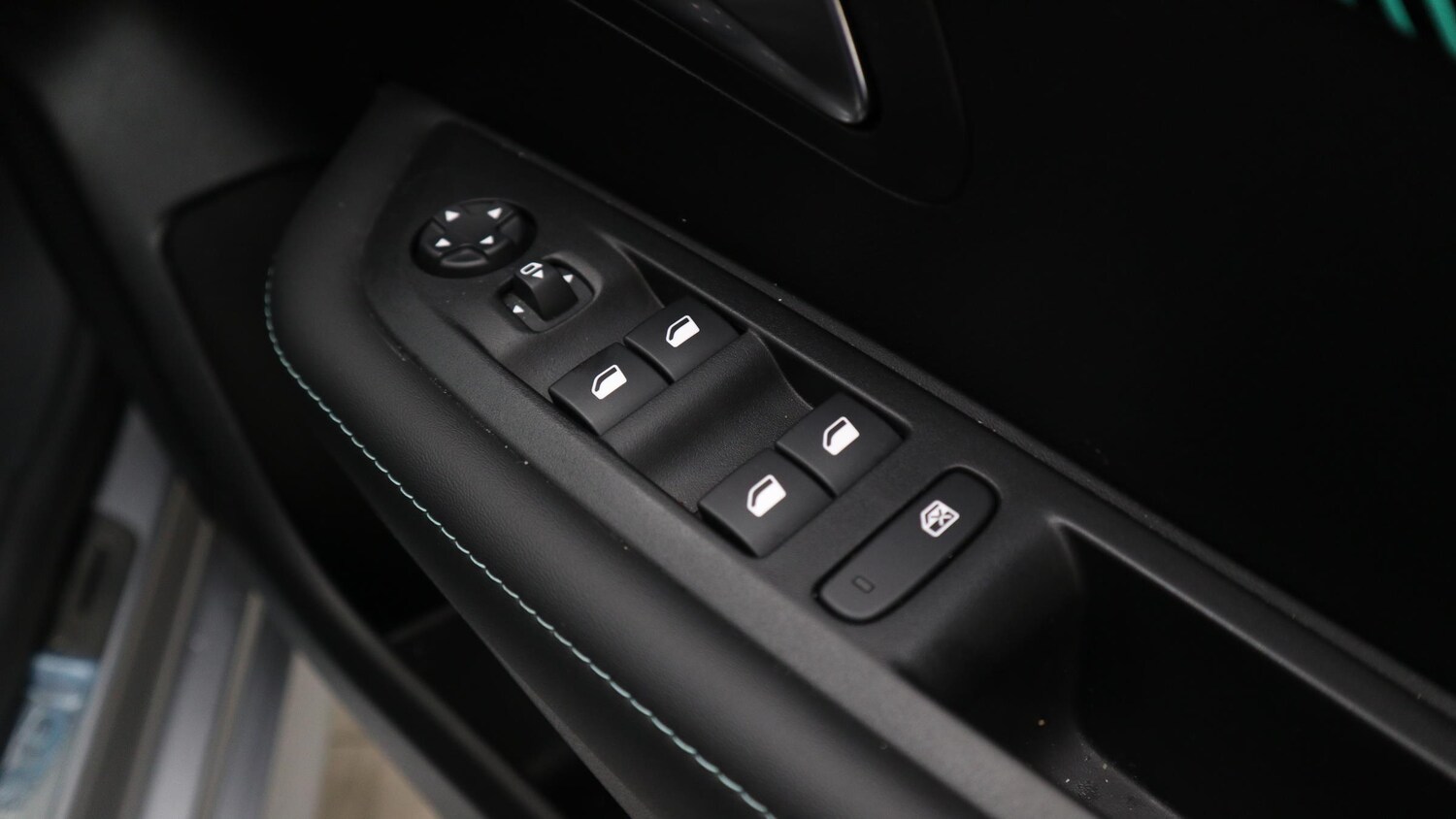 Used Peugeot 208 2023 for sale - 76818400: Photo 41