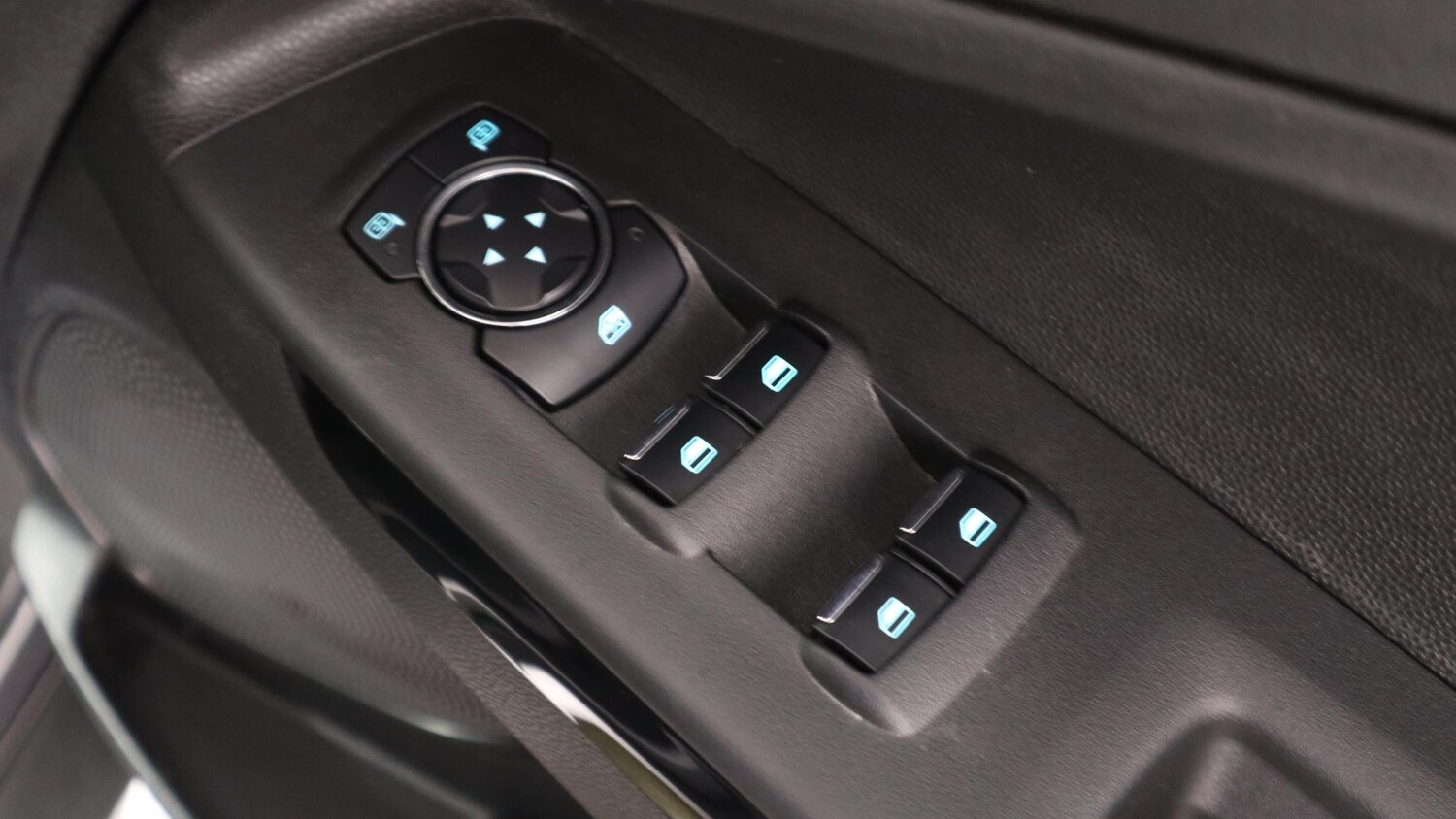 Used Ford Ecosport 2023 for sale - 77690821: Photo 37