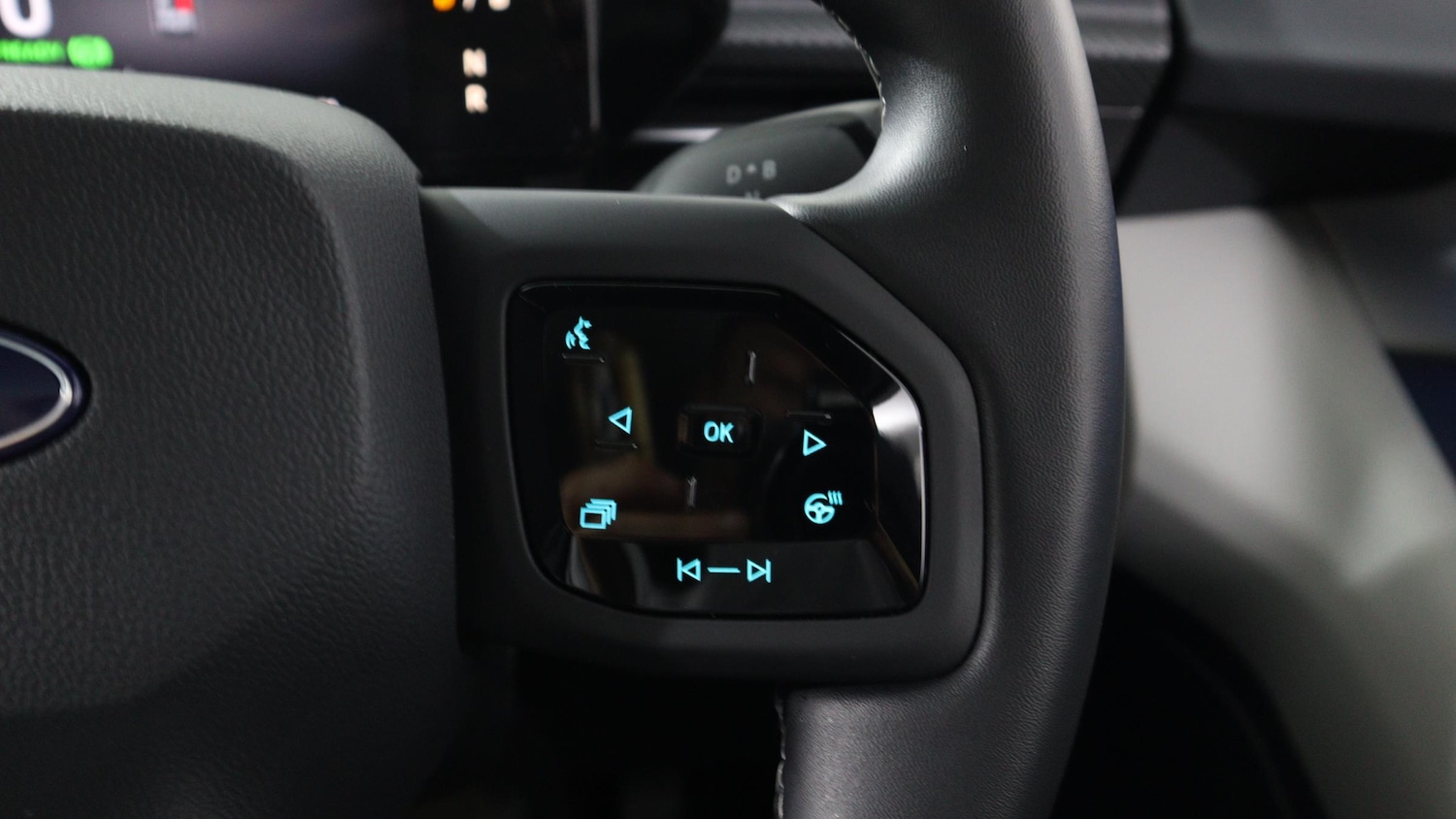 Used Ford Explorer 2024 for sale - 77210212: Photo 30