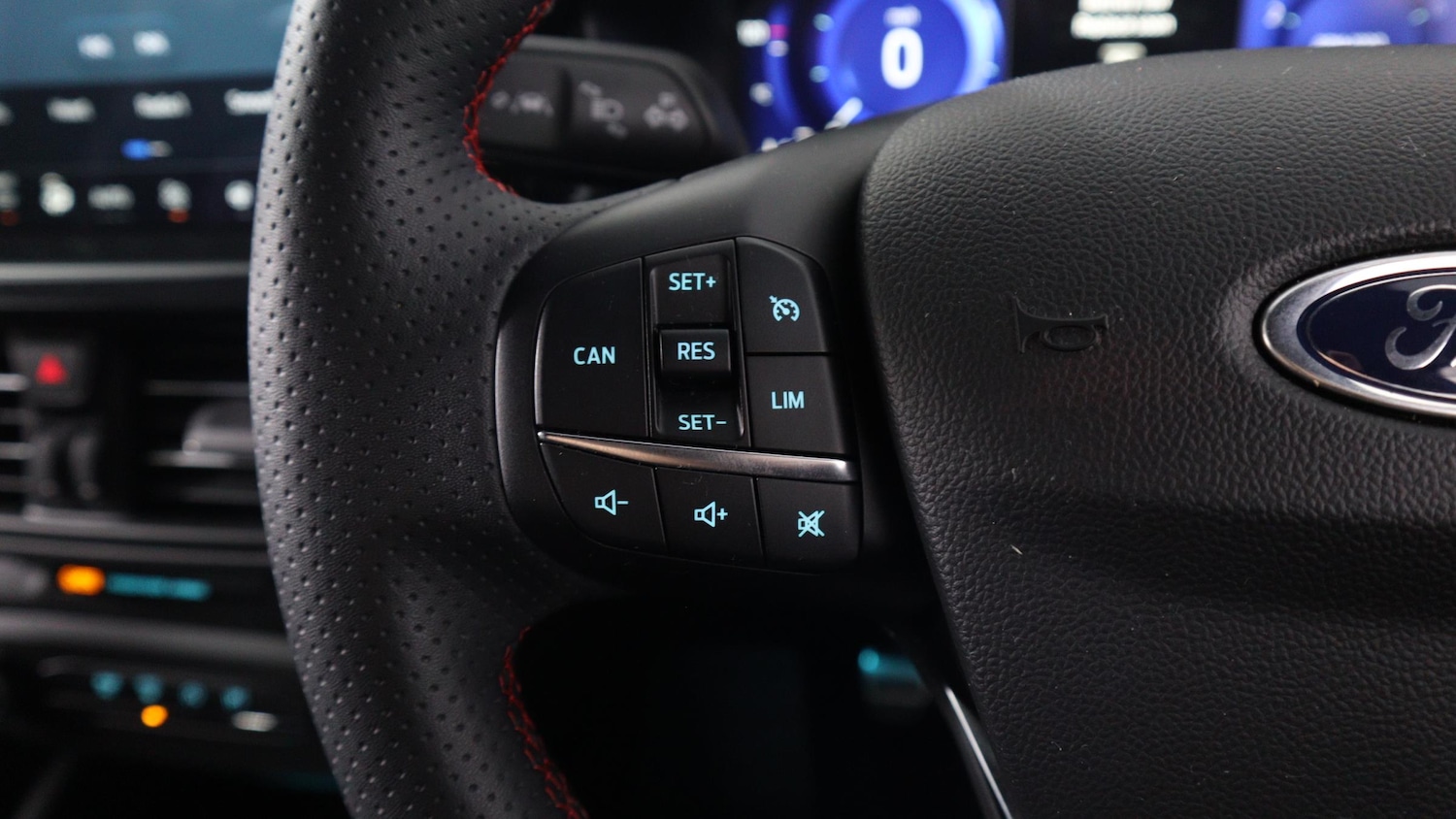 Used Ford Focus 2023 for sale - 76818360: Photo 27