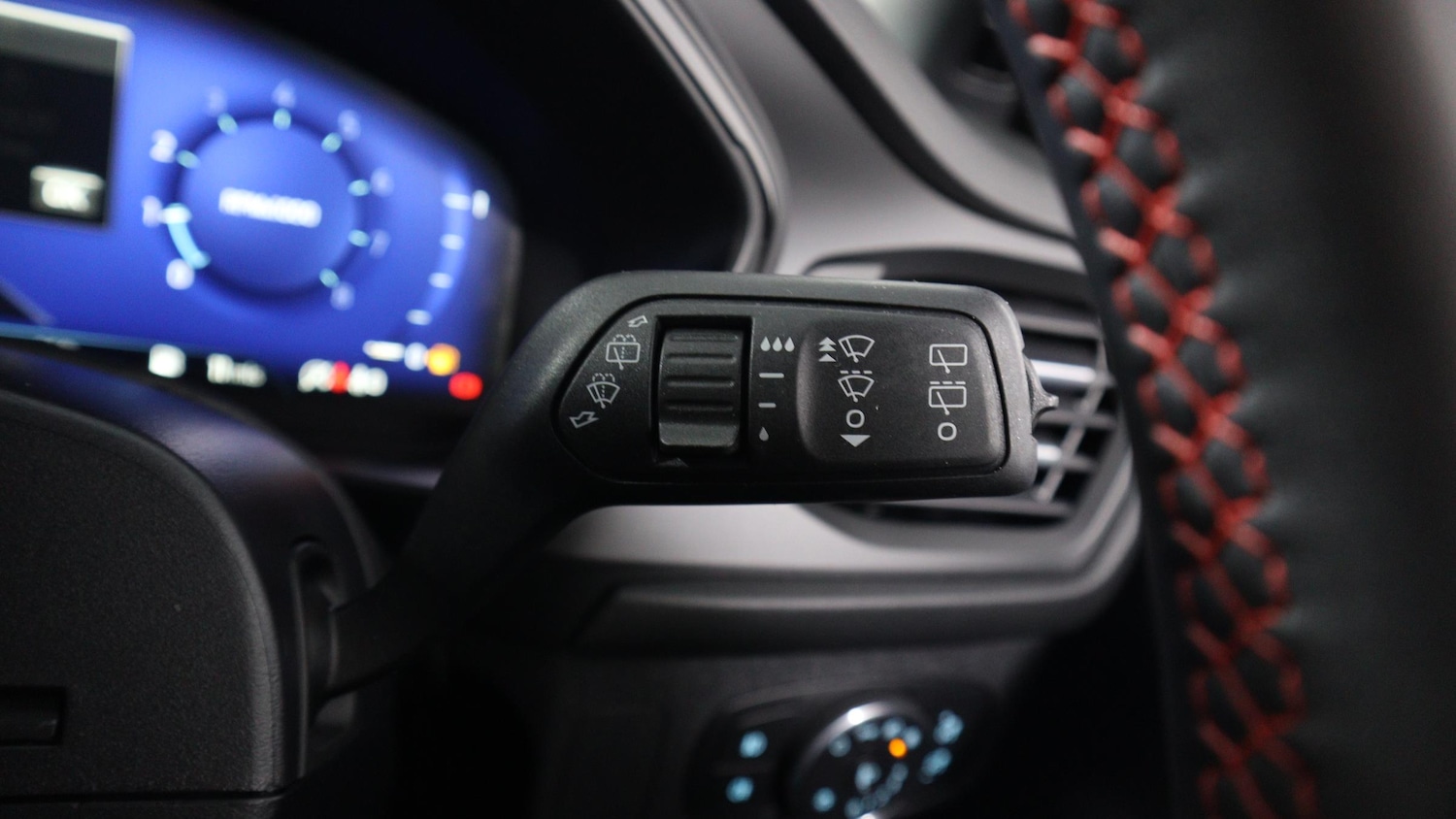 Used Ford Focus 2023 for sale - 76818360: Photo 30