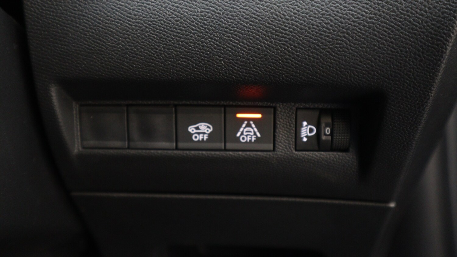 Used Peugeot 2008 2020 for sale - 77397385: Photo 38