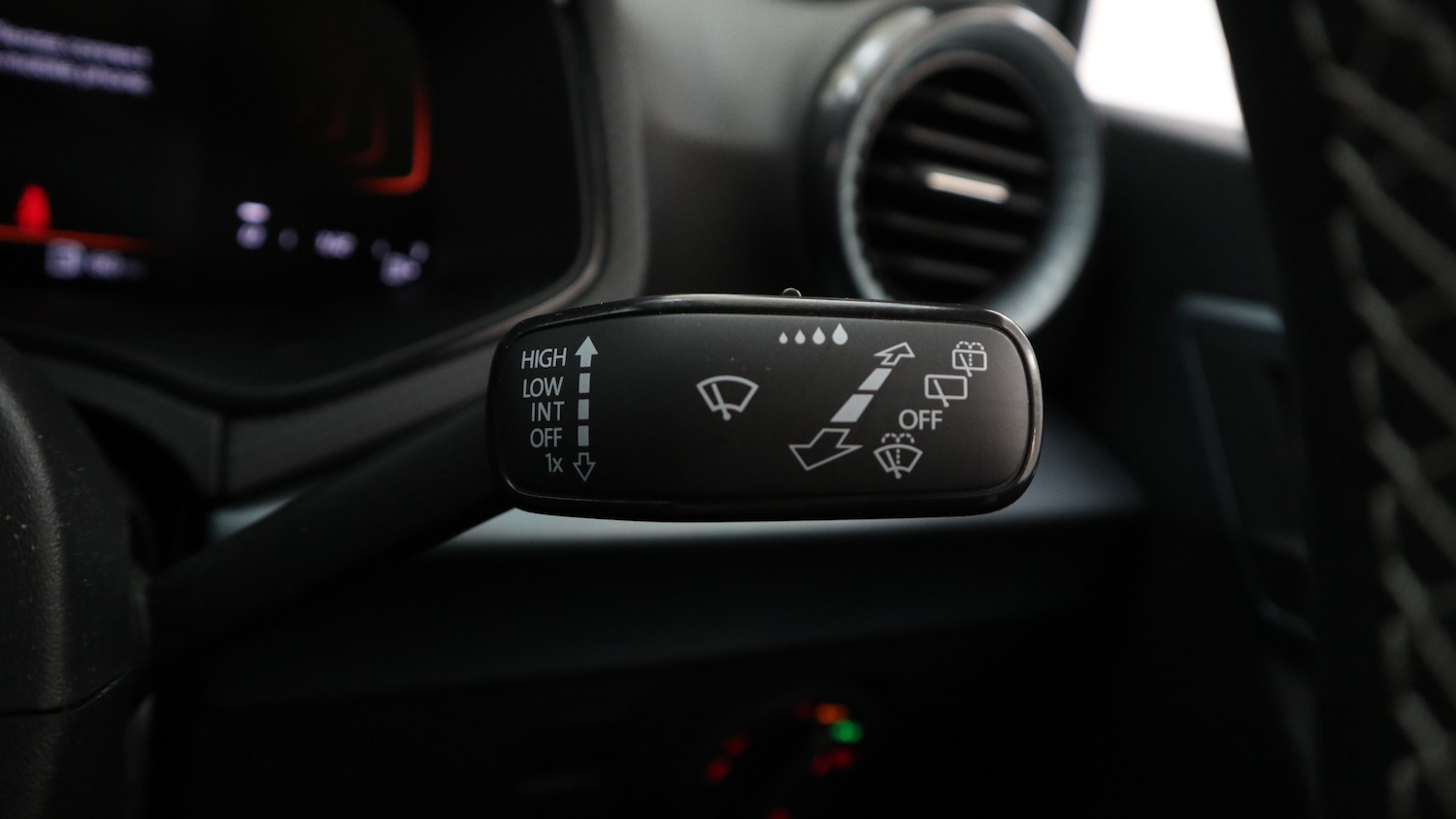 Used SEAT Arona 2023 for sale - 76818402: Photo 33