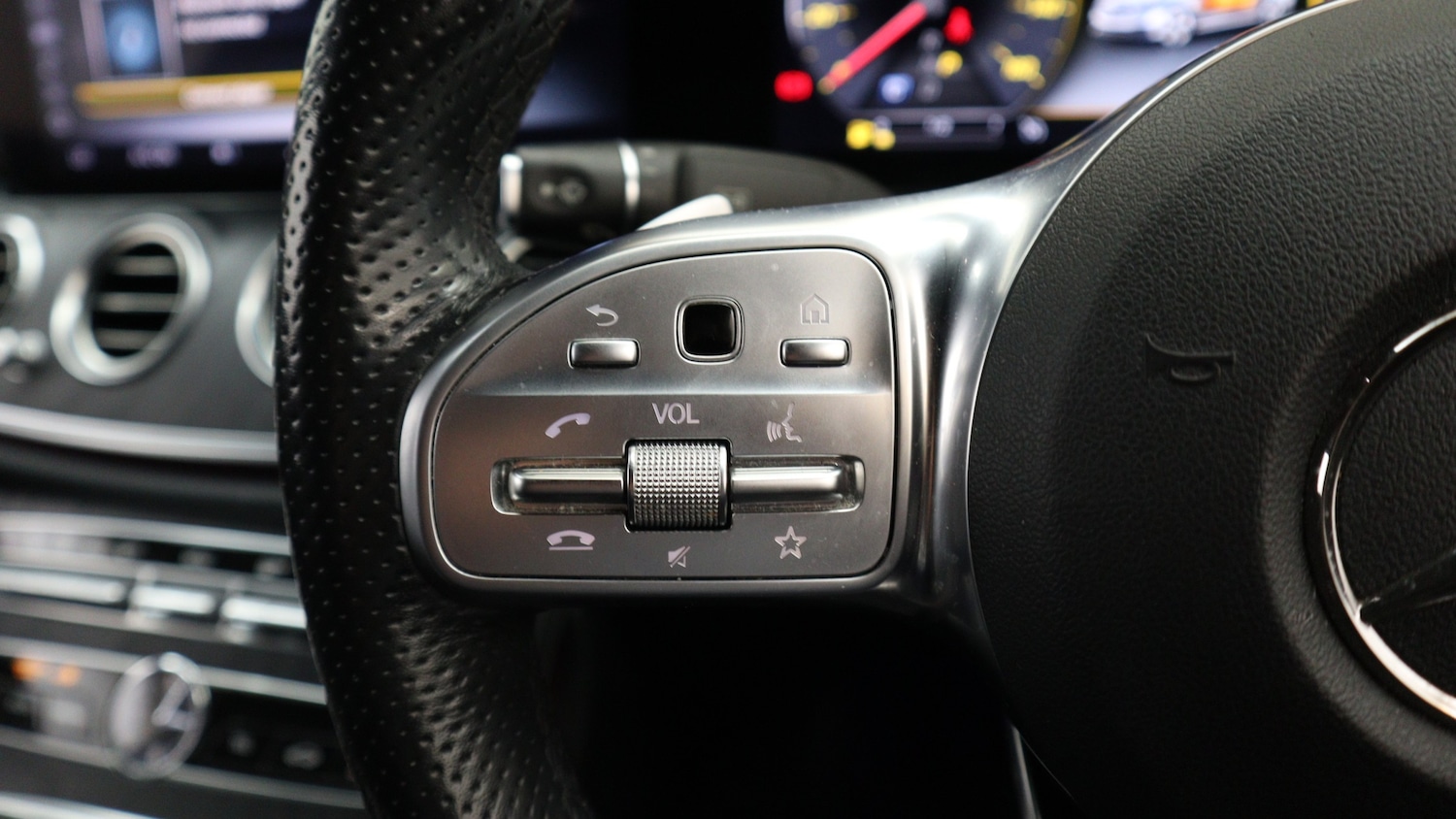 Used Mercedes-Benz E Class 2020 for sale - 76818412: Photo 29