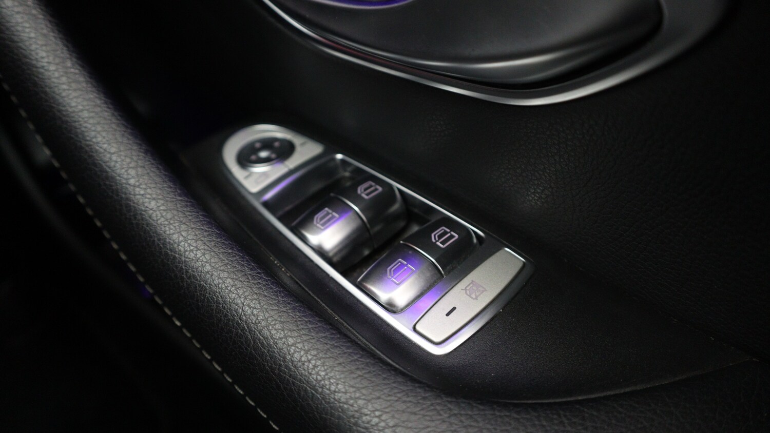 Used Mercedes-Benz E Class 2020 for sale - 76818412: Photo 39