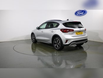 Used Ford Focus 2023 for sale - 77848101: Photo