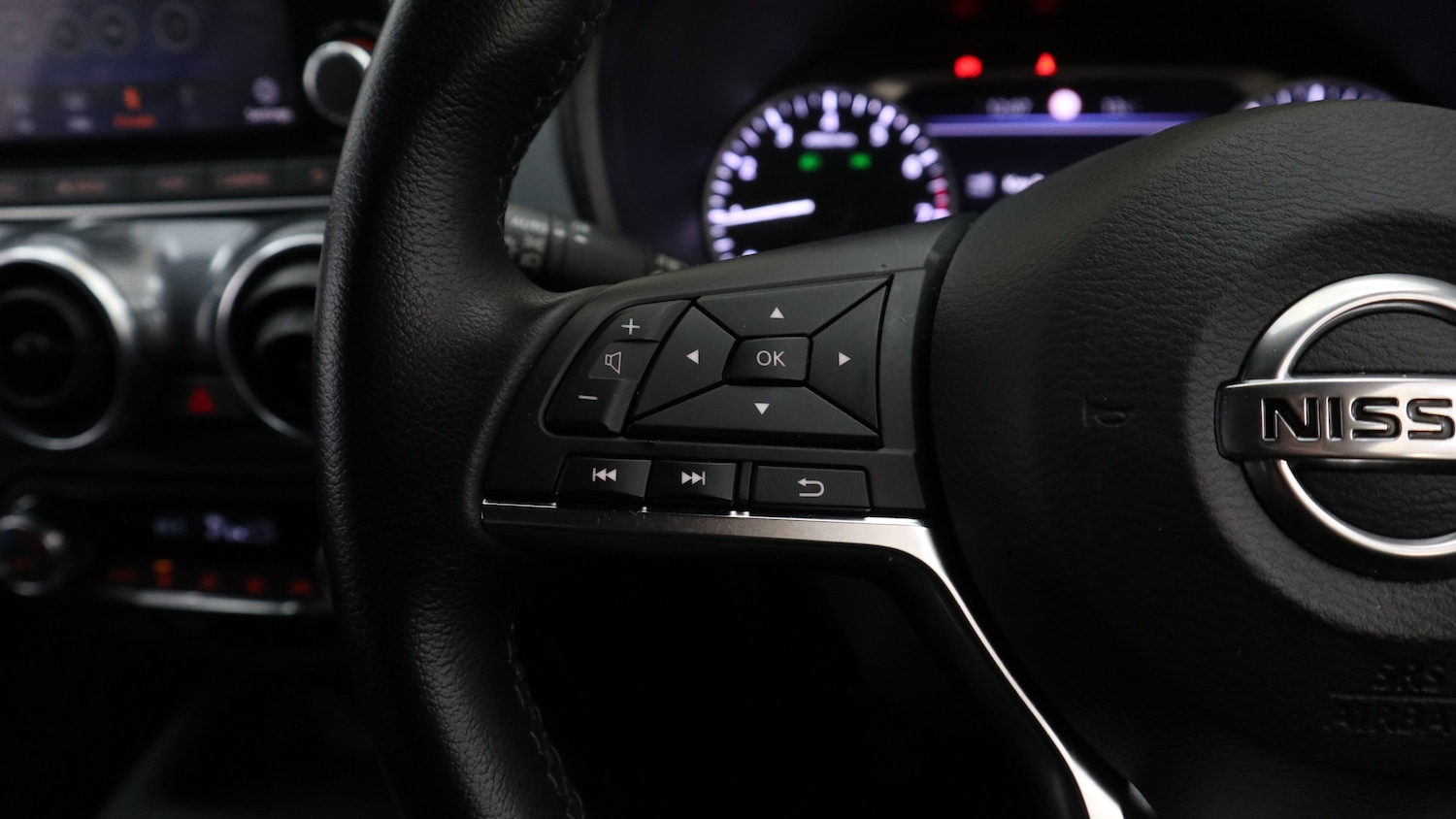 Used Nissan Juke 2022 for sale - 76818406: Photo 30