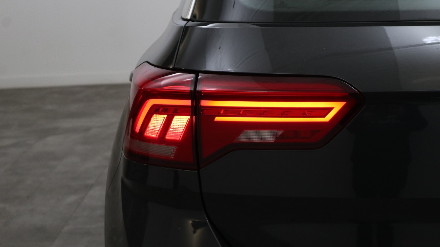 Used Volkswagen T-Roc 2019 for sale - 76818409: Photo 13