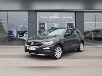 Used Volkswagen T-Roc 2019 for sale - 76818409: Photo