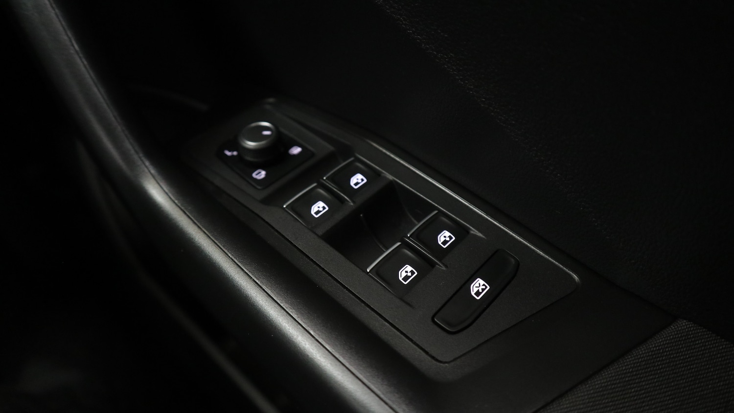 Used Volkswagen T-Roc 2019 for sale - 76818409: Photo 40