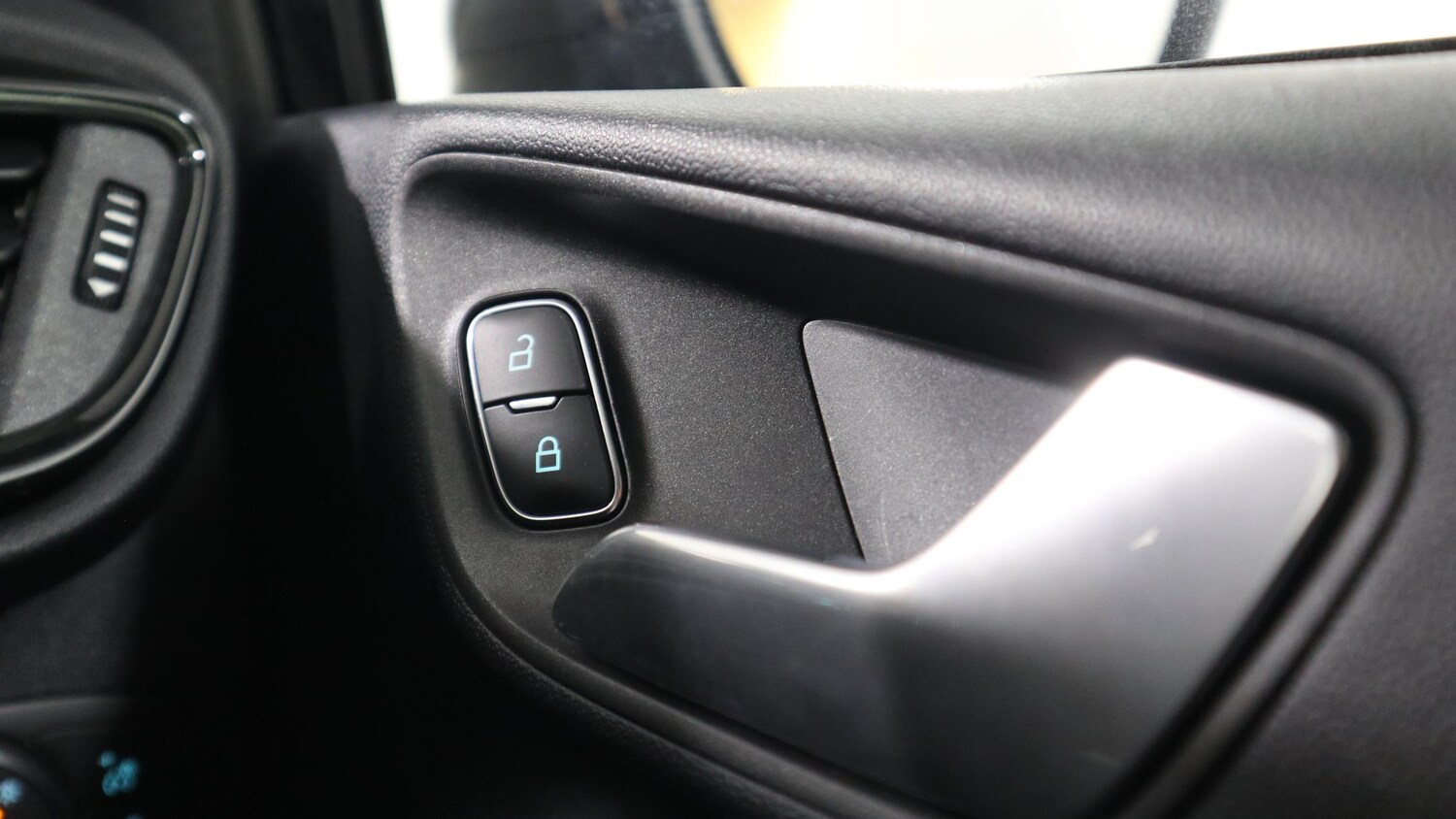 Used Ford Fiesta 2024 for sale - 78103028: Photo 37