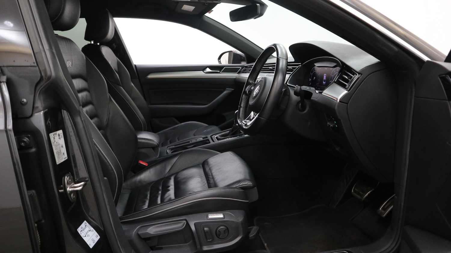 Used Volkswagen Arteon 2017 for sale - 76818405: Photo 23