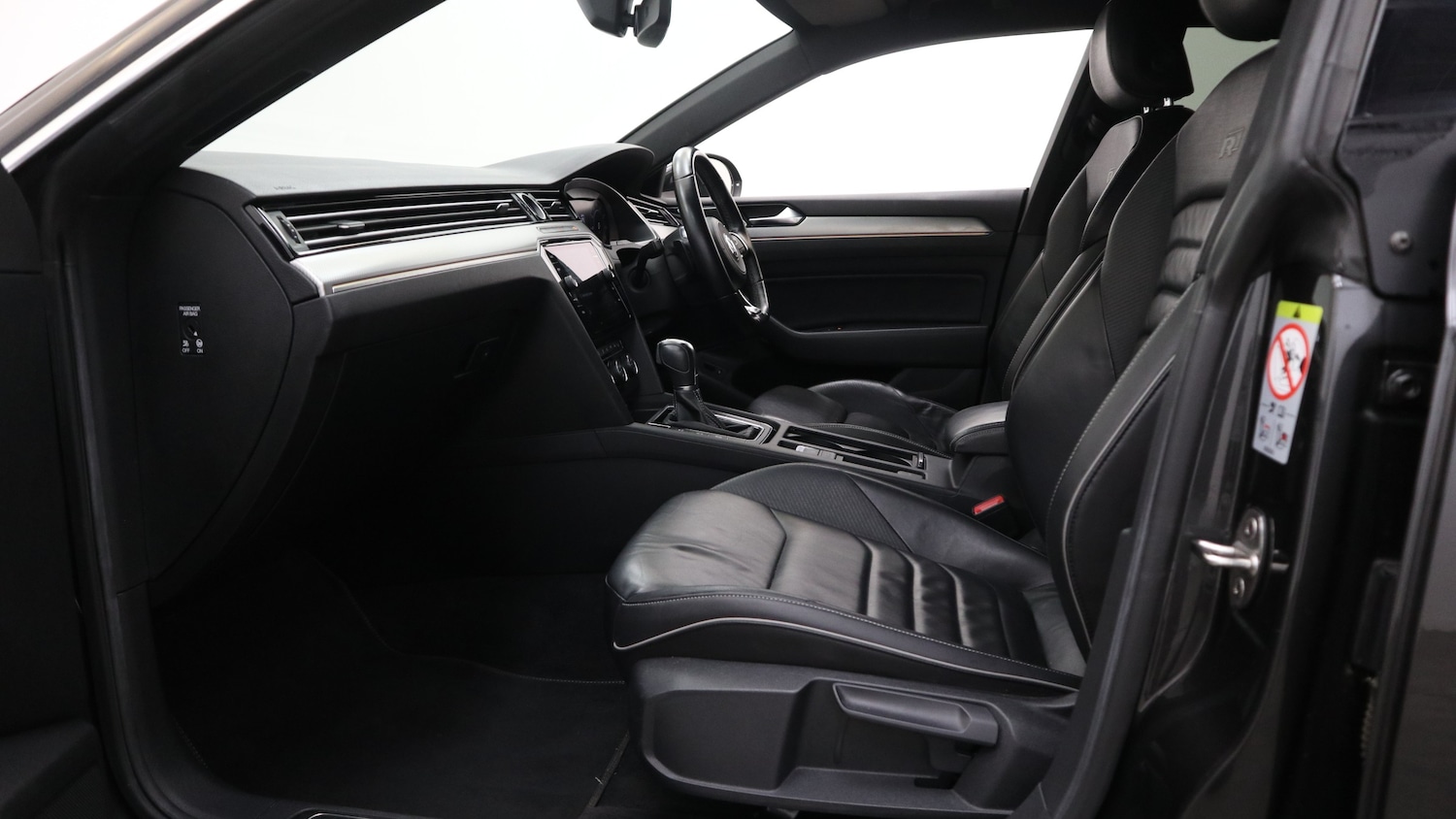 Used Volkswagen Arteon 2017 for sale - 76818405: Photo 25