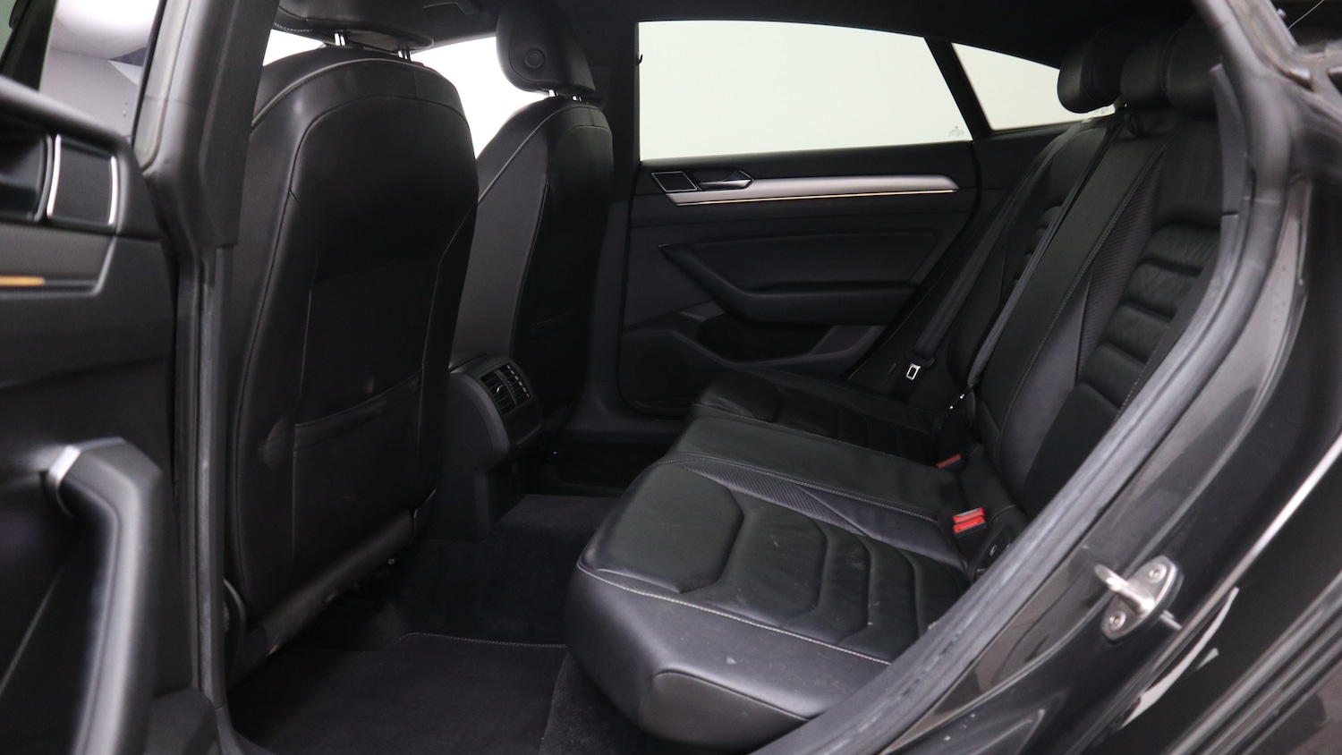 Used Volkswagen Arteon 2017 for sale - 76818405: Photo 27